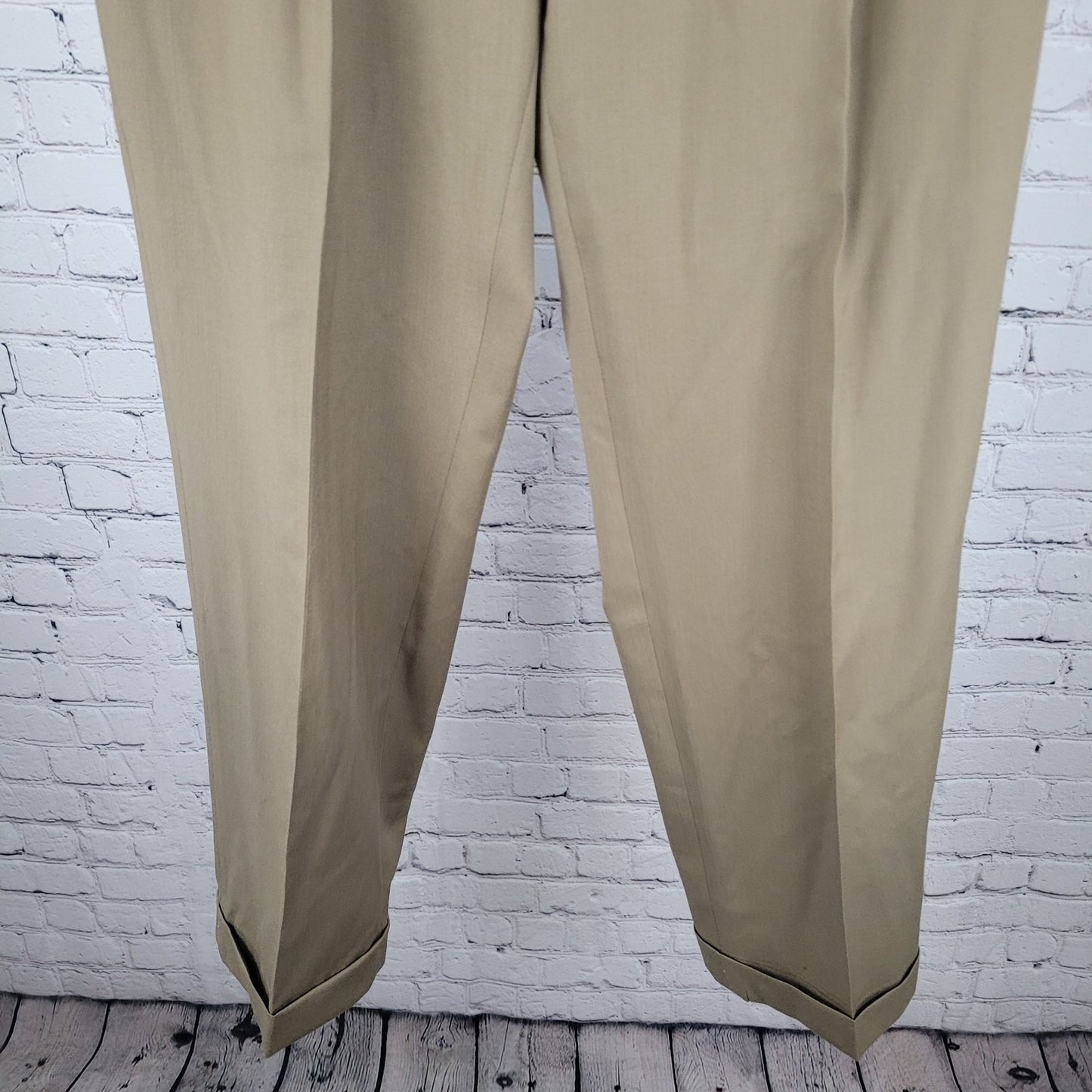 Jos A Bank Brown 100% Wool Pleated Cuffed Straight Dress Pants Size 34 (32x30.5)