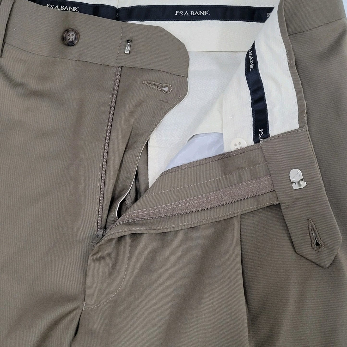 Jos A Bank Brown 100% Wool Pleated Cuffed Straight Dress Pants Size 34 (32x30.5)