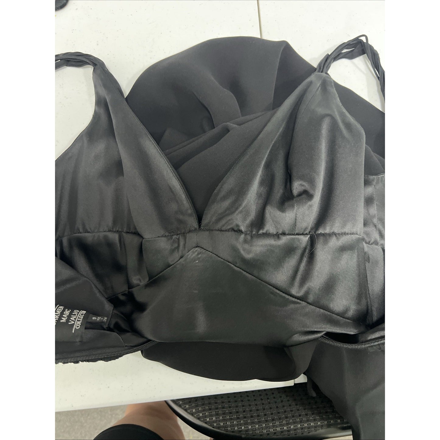 Carmen Marc Valvo Collection Black Silk Strappy Maxi Gown Long Mermaid Dress 10