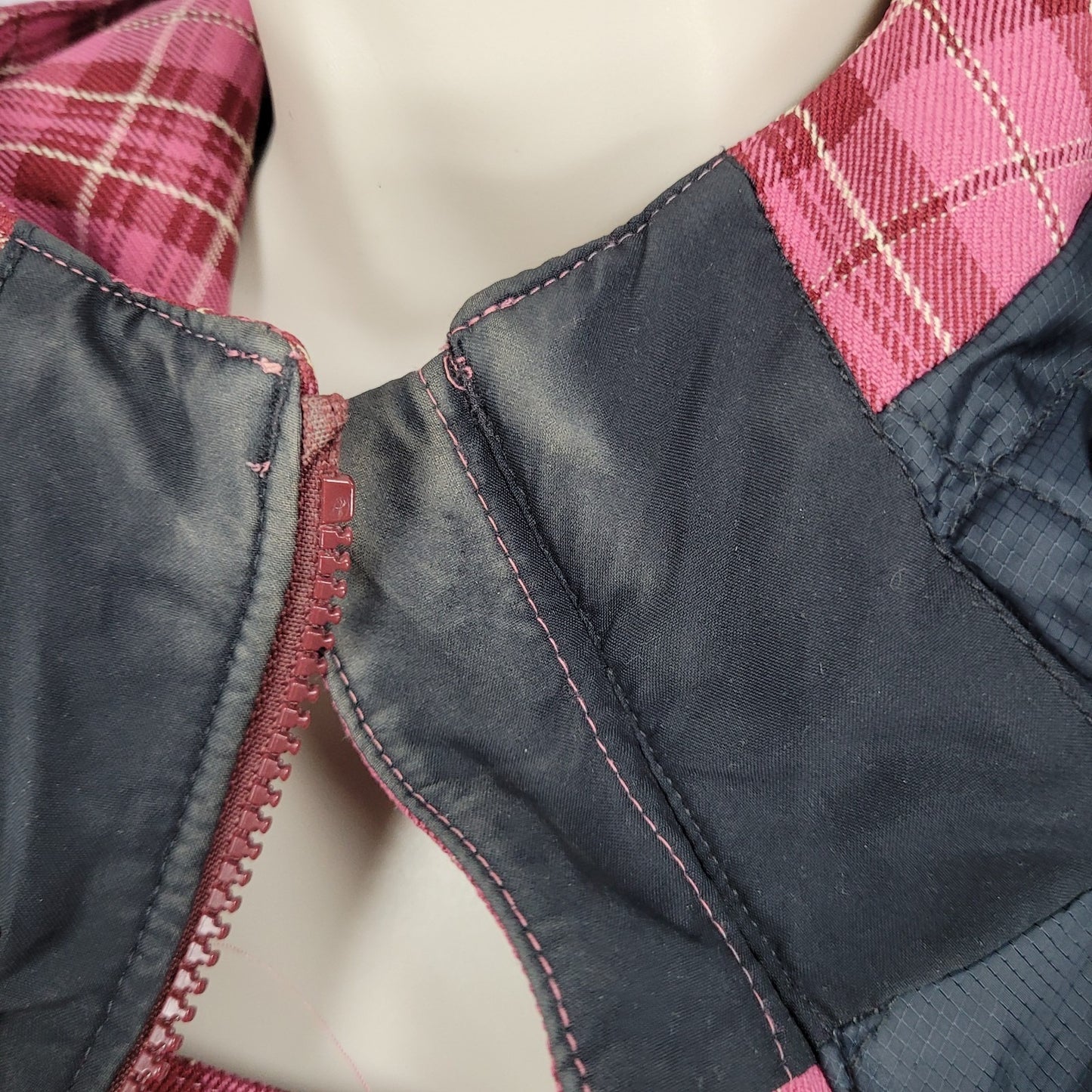 Bonfire Pink Plaid Dry Level 2 15K Waterproof Hood Snowboard Ski Jacket Medium M