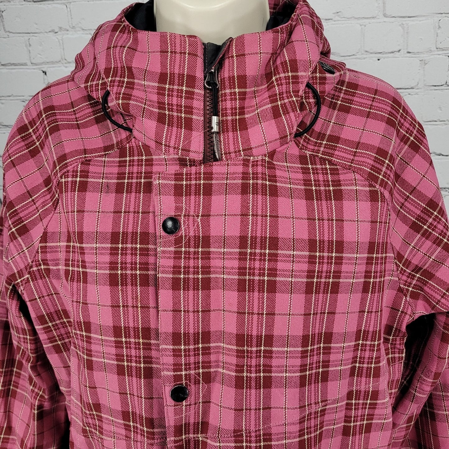 Bonfire Pink Plaid Dry Level 2 15K Waterproof Hood Snowboard Ski Jacket Medium M