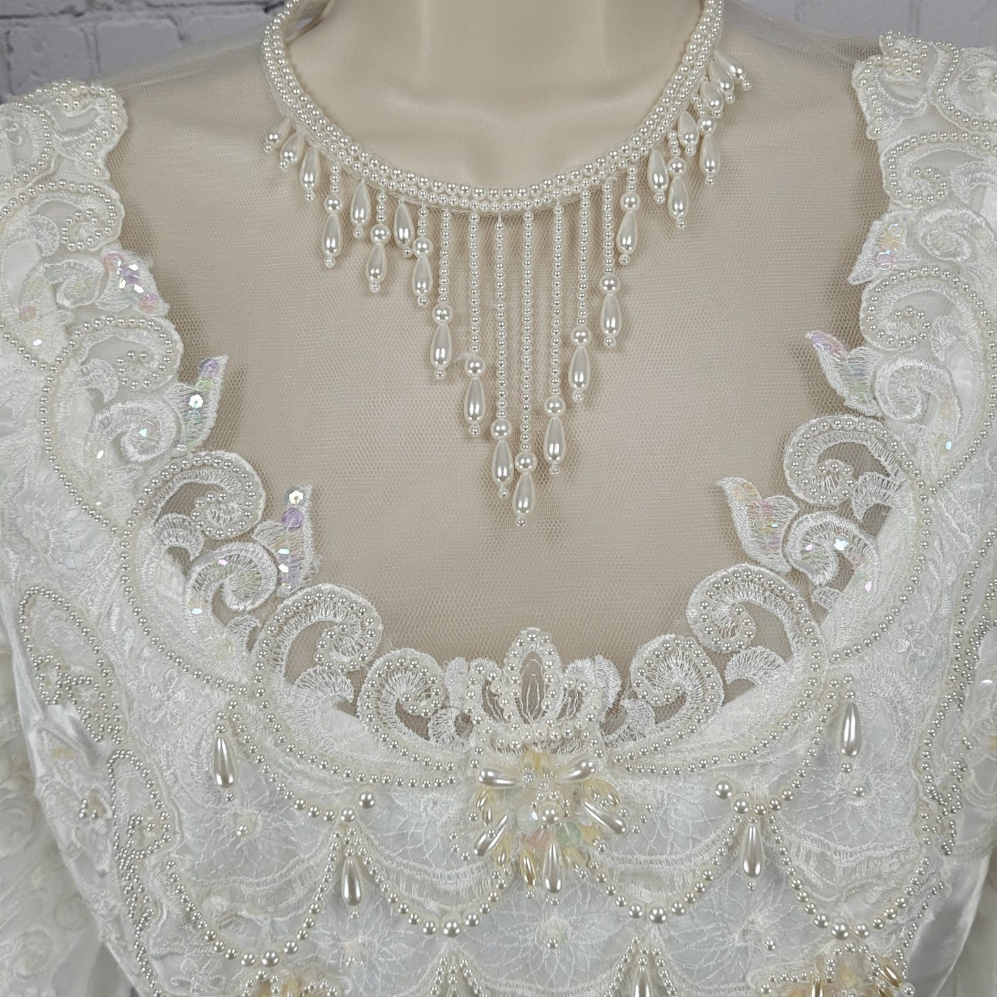 VTG Bonny Satin Embroidered Beaded Bow Long Puff Sleeve Wedding Dress Gown 12