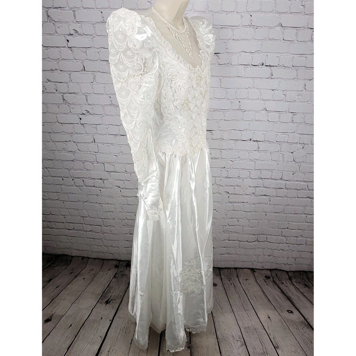 VTG Bonny Satin Embroidered Beaded Bow Long Puff Sleeve Wedding Dress Gown 12