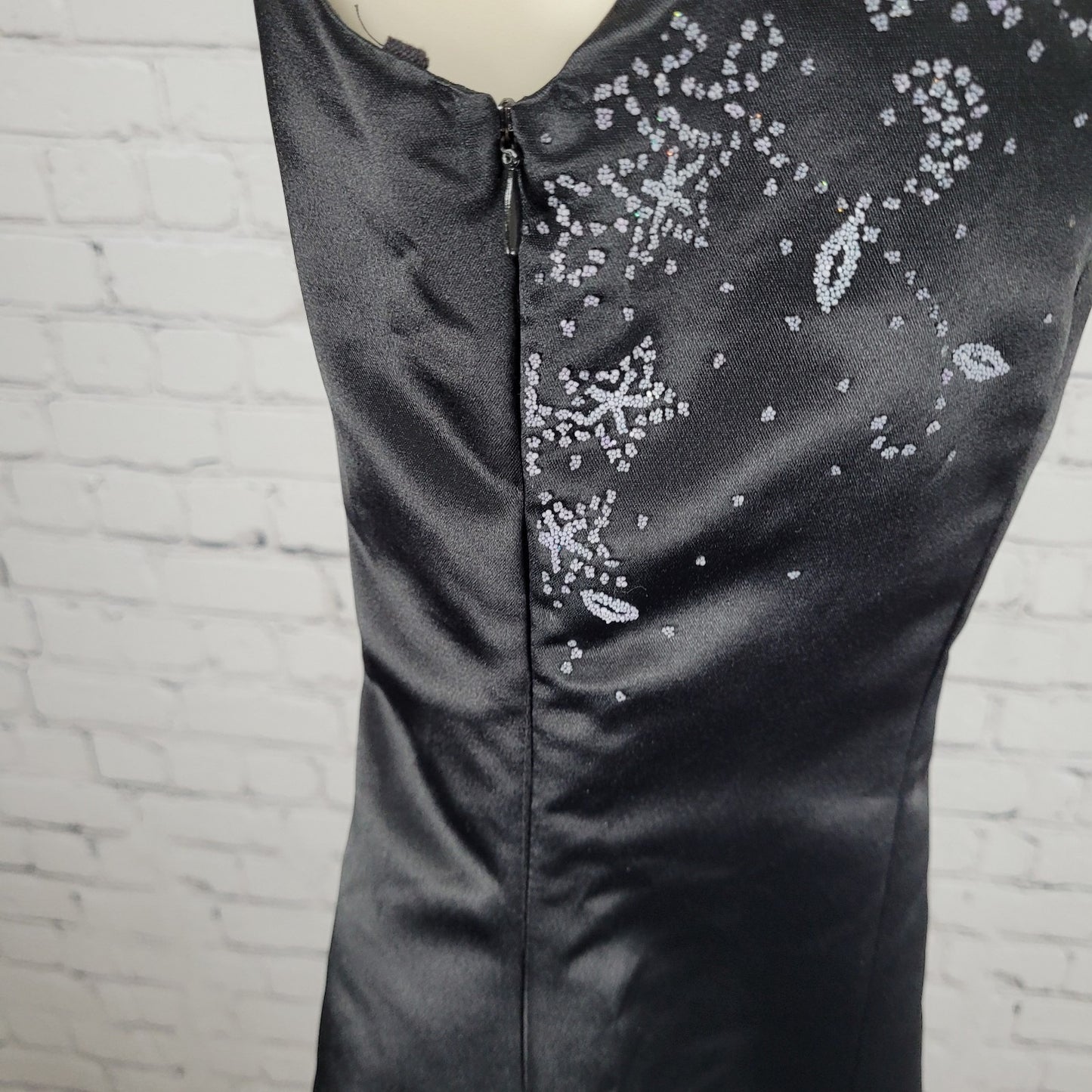 VTG Rebecca Black White Satin Beaded One Shoulder Evening Dress USA Small S