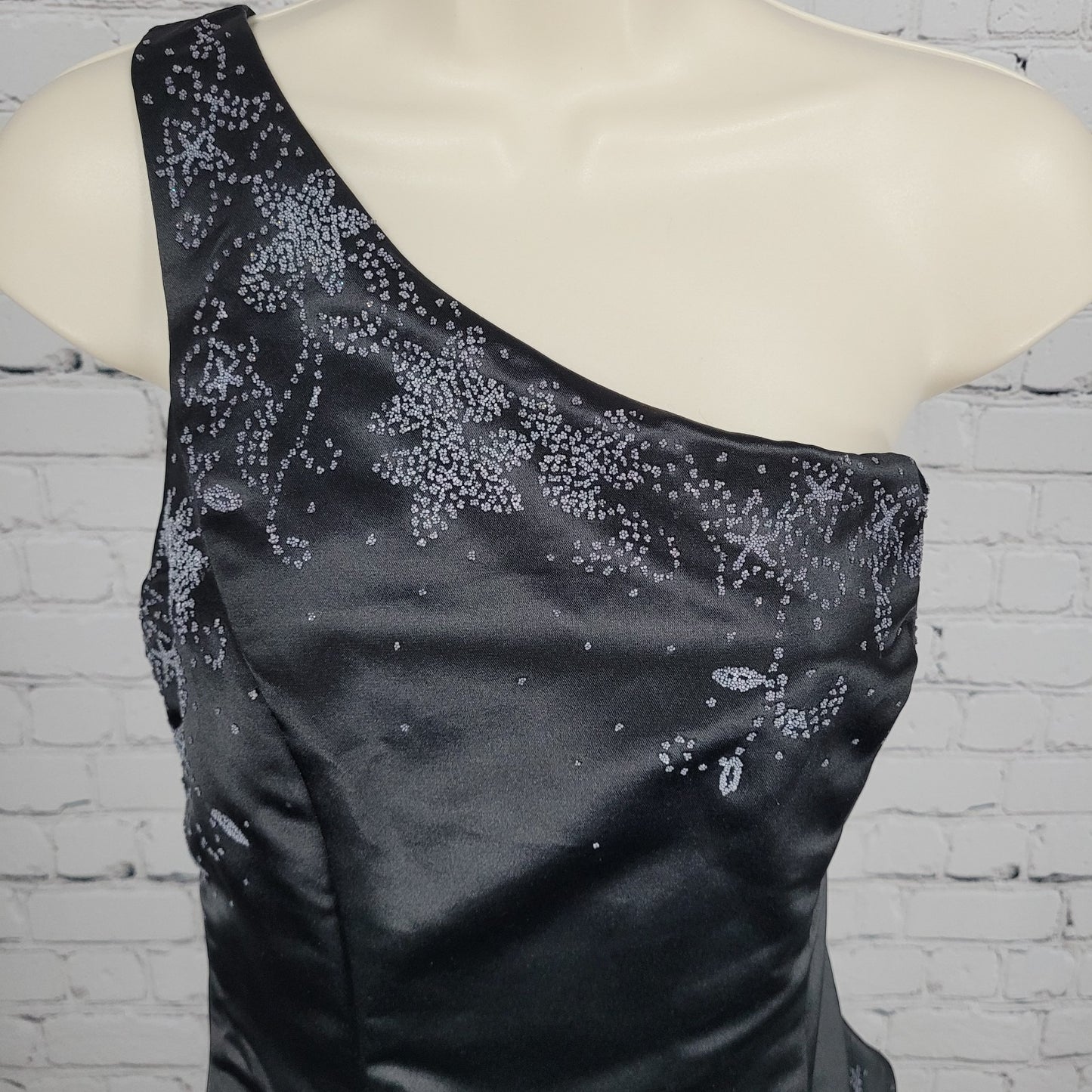 VTG Rebecca Black White Satin Beaded One Shoulder Evening Dress USA Small S