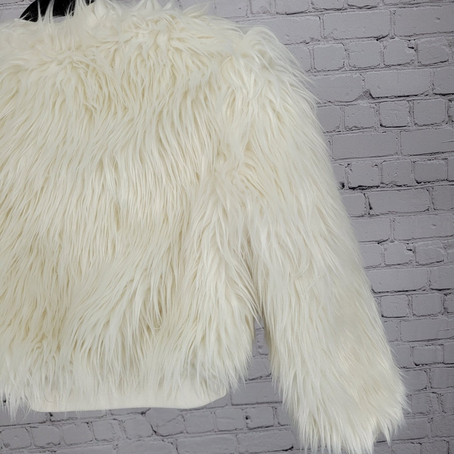 D-Signed Disney Ivory White Faux Fur Lined Zip Jacket Girls Size Small S 7/8