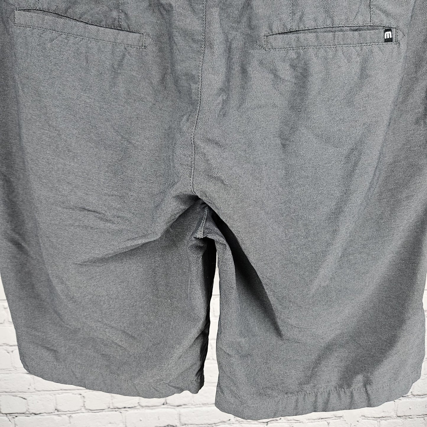Travis Mathew Grey Casual Lightweight Stretch Golf Shorts 36 (36x10.5)