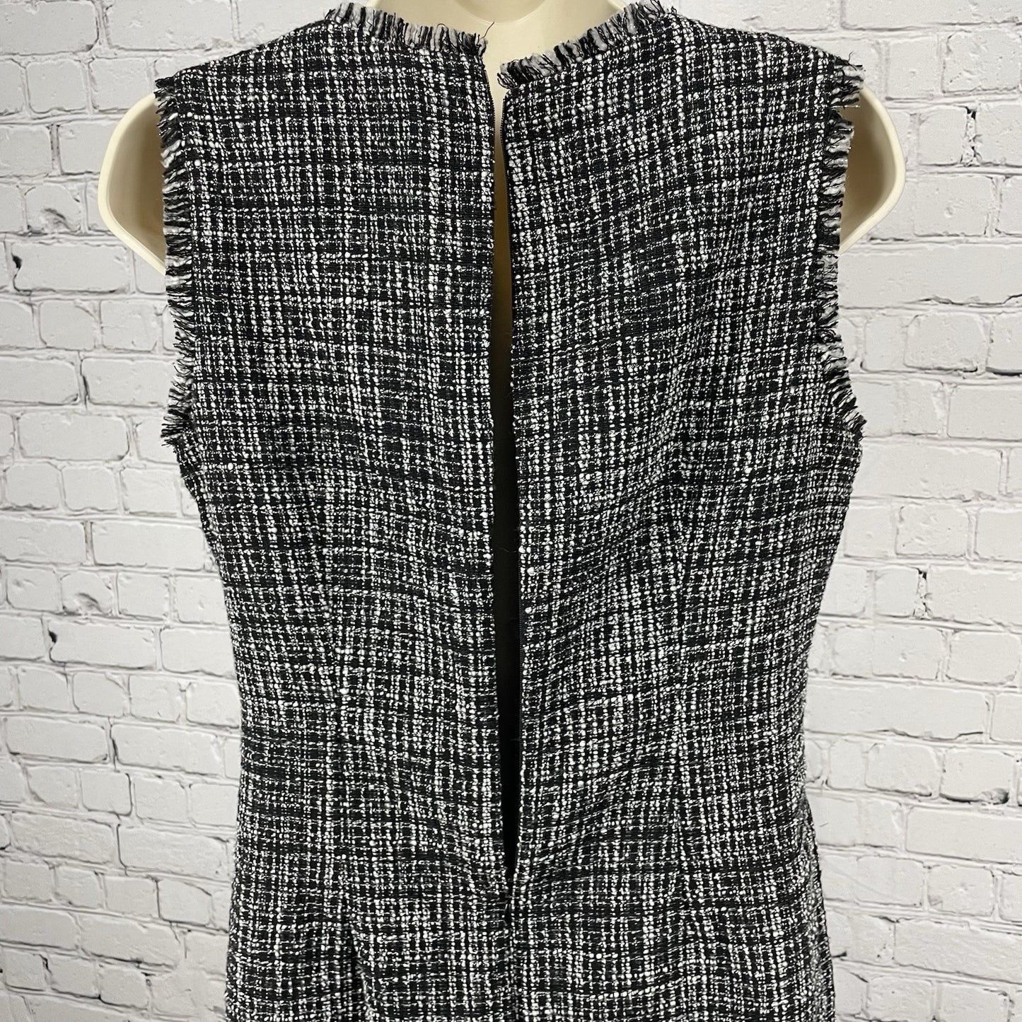 Karl Lagerfield Paris Black White Metallic Tweed Sheath Dress Zip Lined Size 6