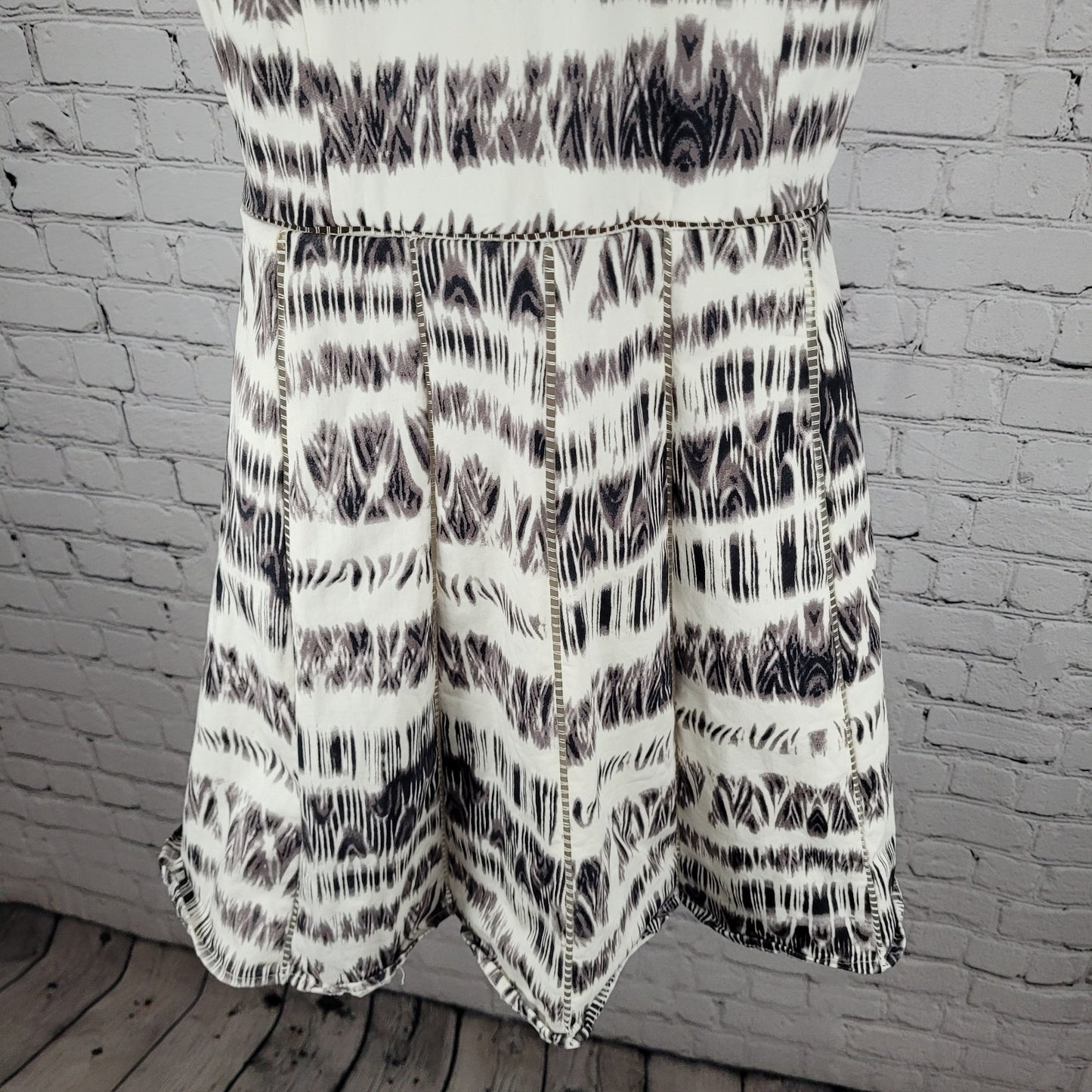 Parker White & Grey Print Strappy Fit & Flare Lined Stretch Dress Size Medium M