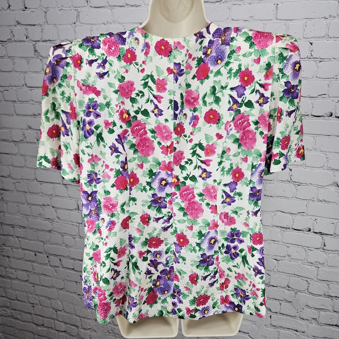 VTG Maggy London Multicolor 100% Silk Floral Buttoned Lined Puff Sleeve Top 16