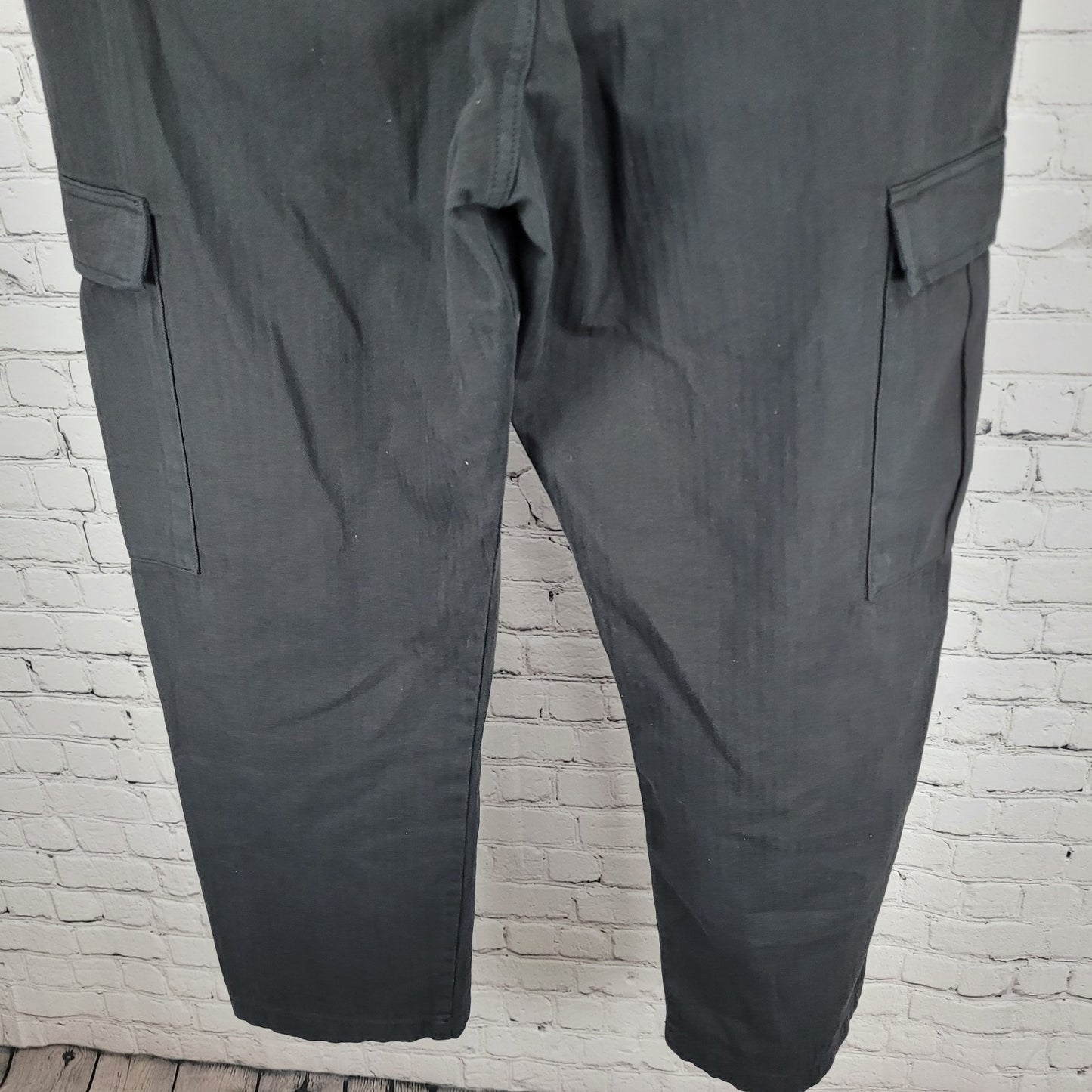 NWT WAX London Black 100% Organic Cotton Cargo Straight Leg Pants 34 (32x30)