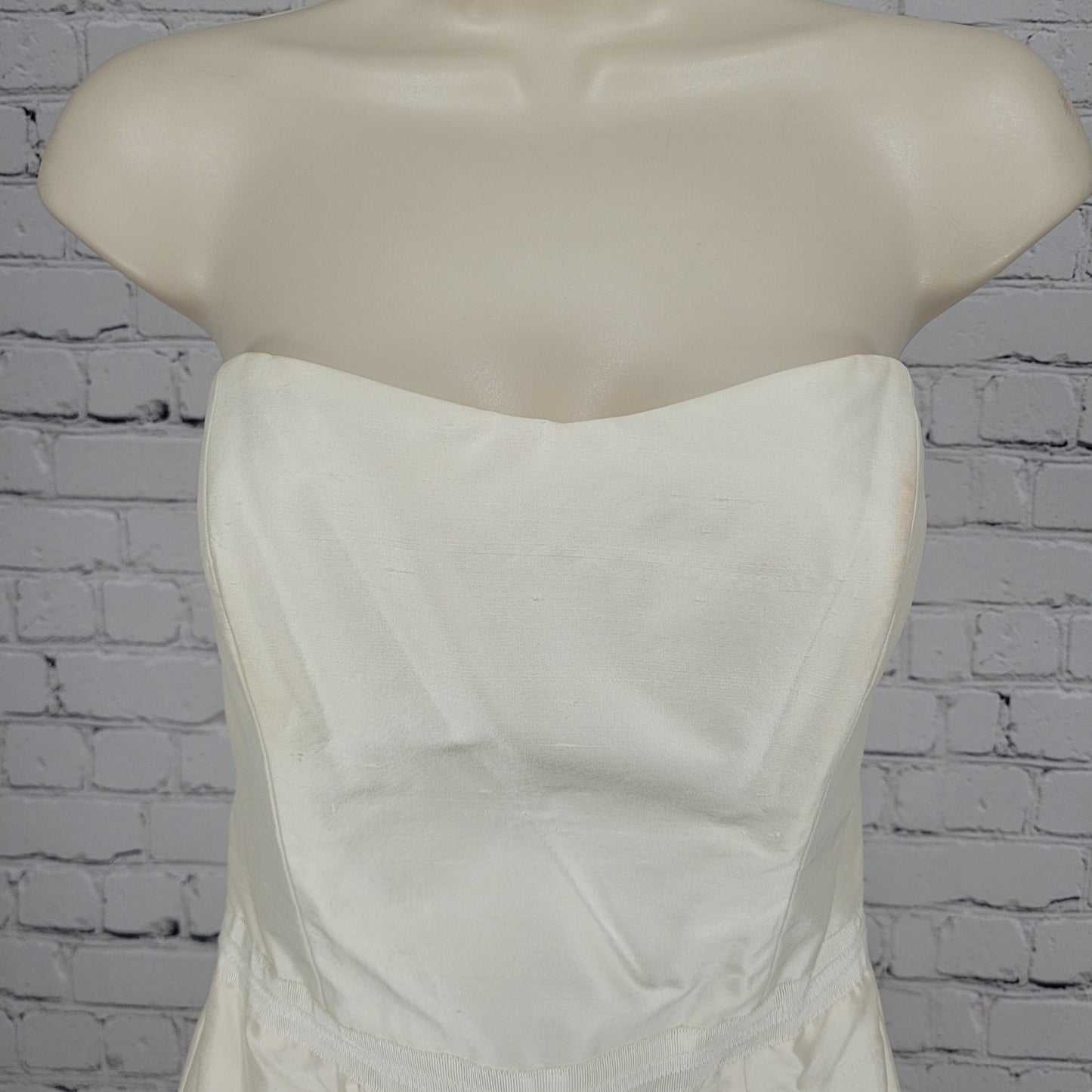 Nicole Miller Ivory 100% Silk Strapless Sweetheart Fit & Flare Boning Dress 4