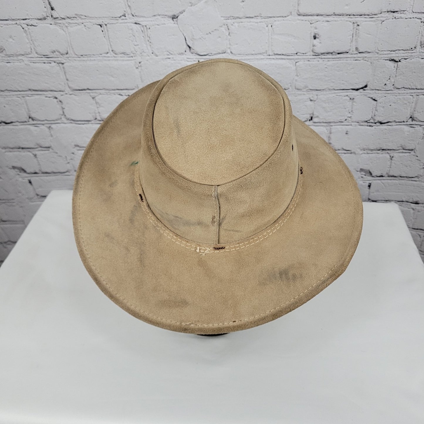 Jacaru Australia Tan Wallaroo Suede Finest Leather Hat Medium-Large M/L