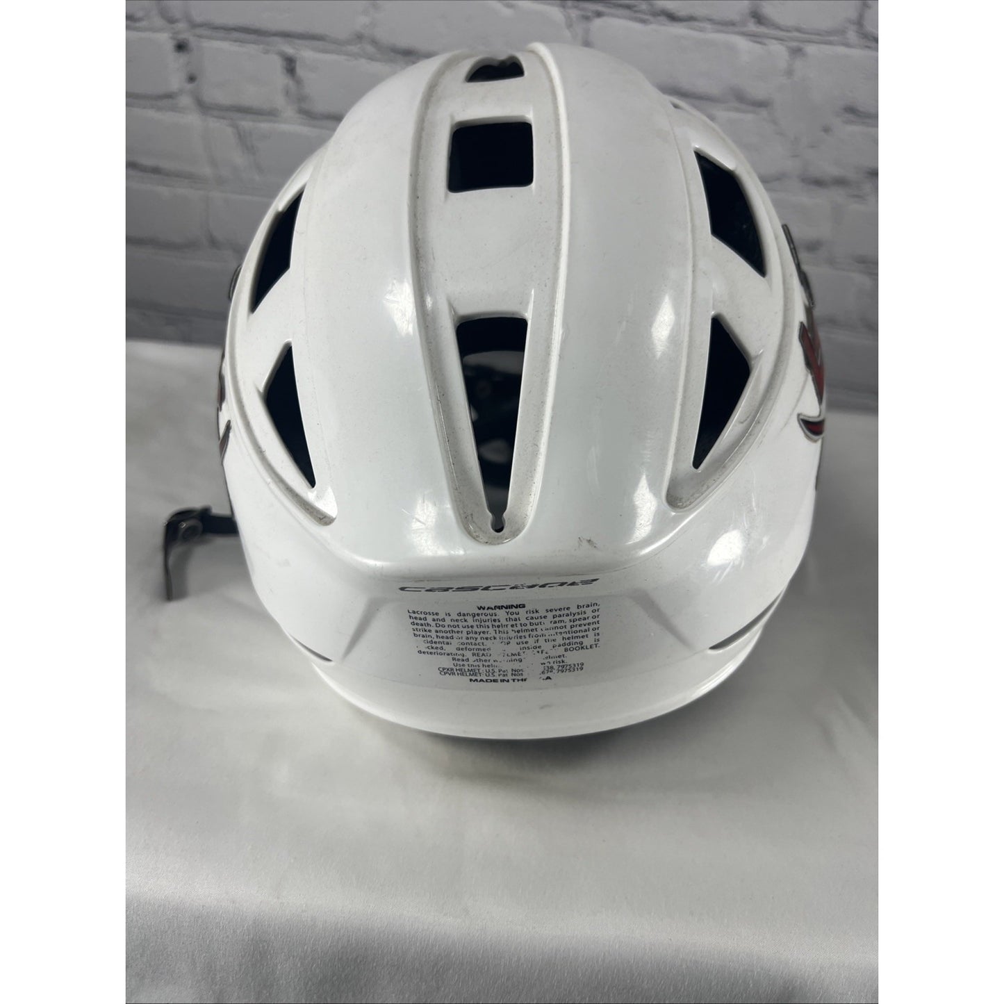 Cascade White CPV-R W/W/B/B Adjustable Lacrosse Helmet M/L