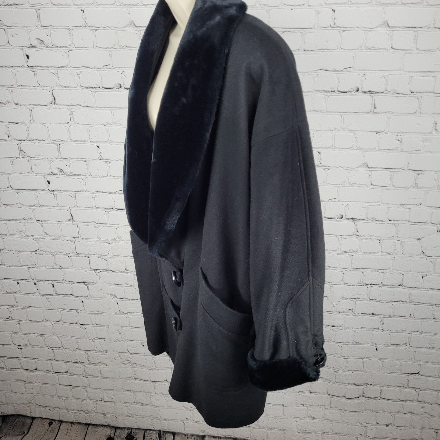VTG Portrait Black Wool Blend Faux Fur Trim Buttoned Lined Over Coat Size 14