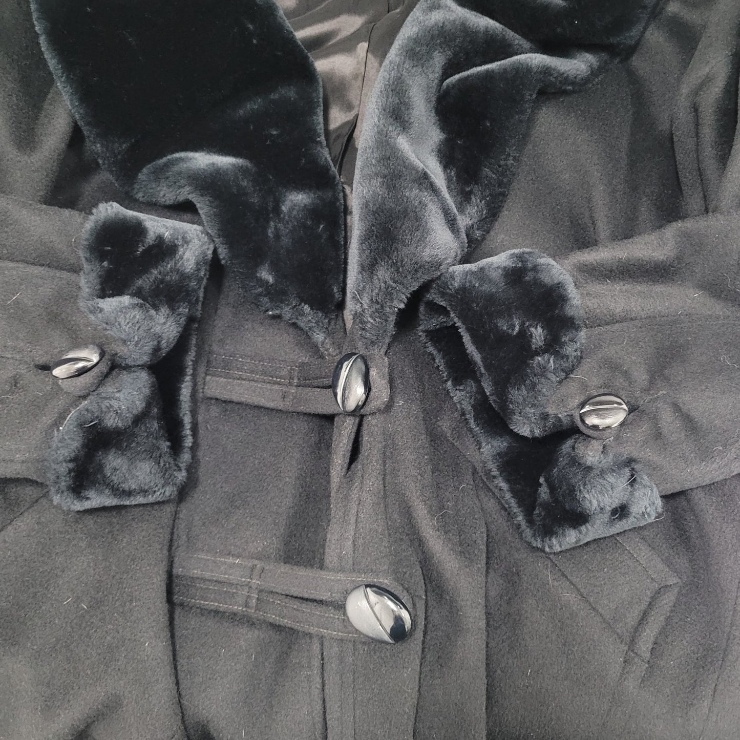 VTG Portrait Black Wool Blend Faux Fur Trim Buttoned Lined Over Coat Size 14