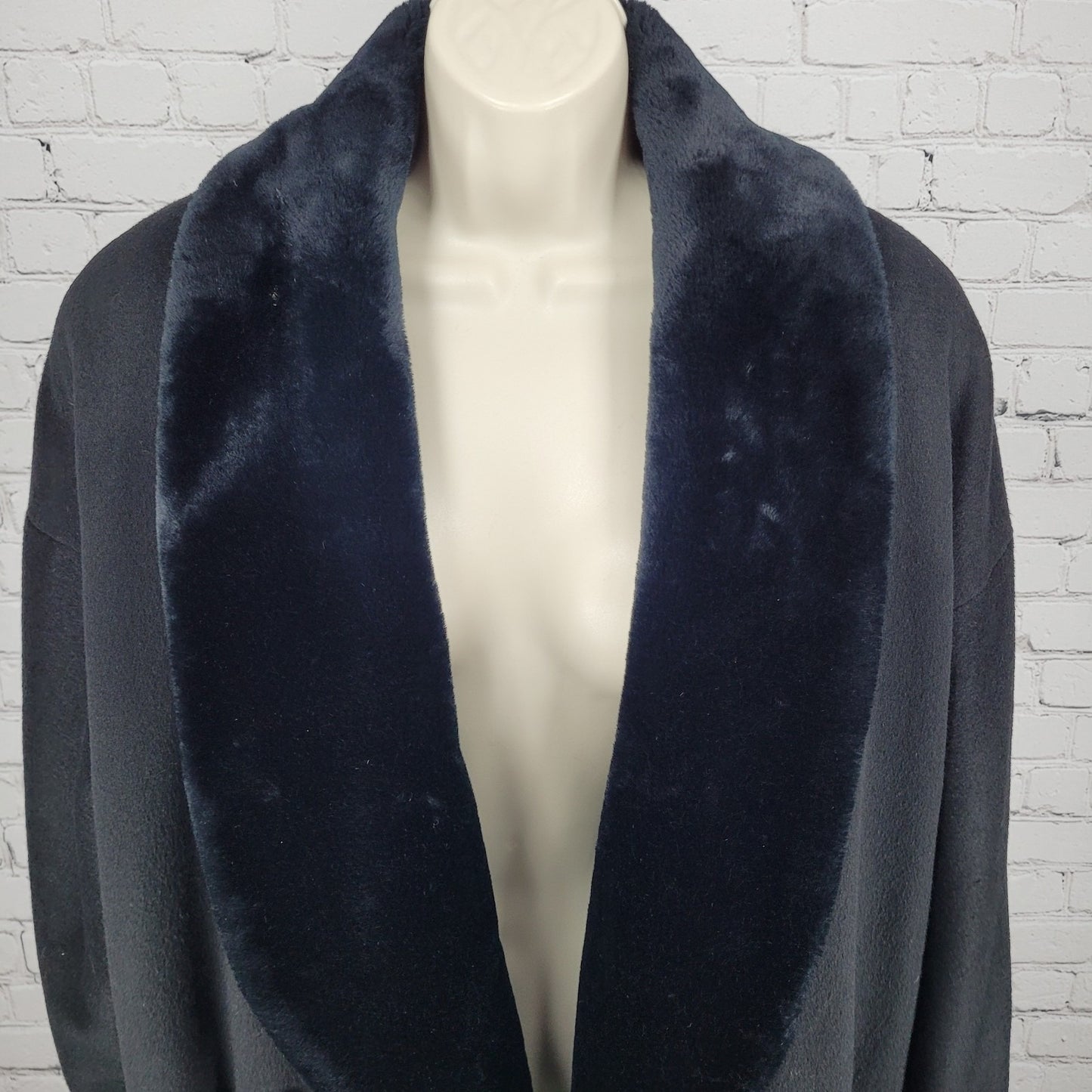 VTG Portrait Black Wool Blend Faux Fur Trim Buttoned Lined Over Coat Size 14