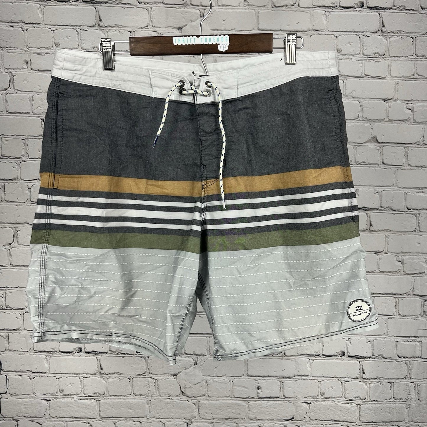 Billabong Grey Striped Boardshorts Swim Shorts Unlined Men’s 36 (36x9)