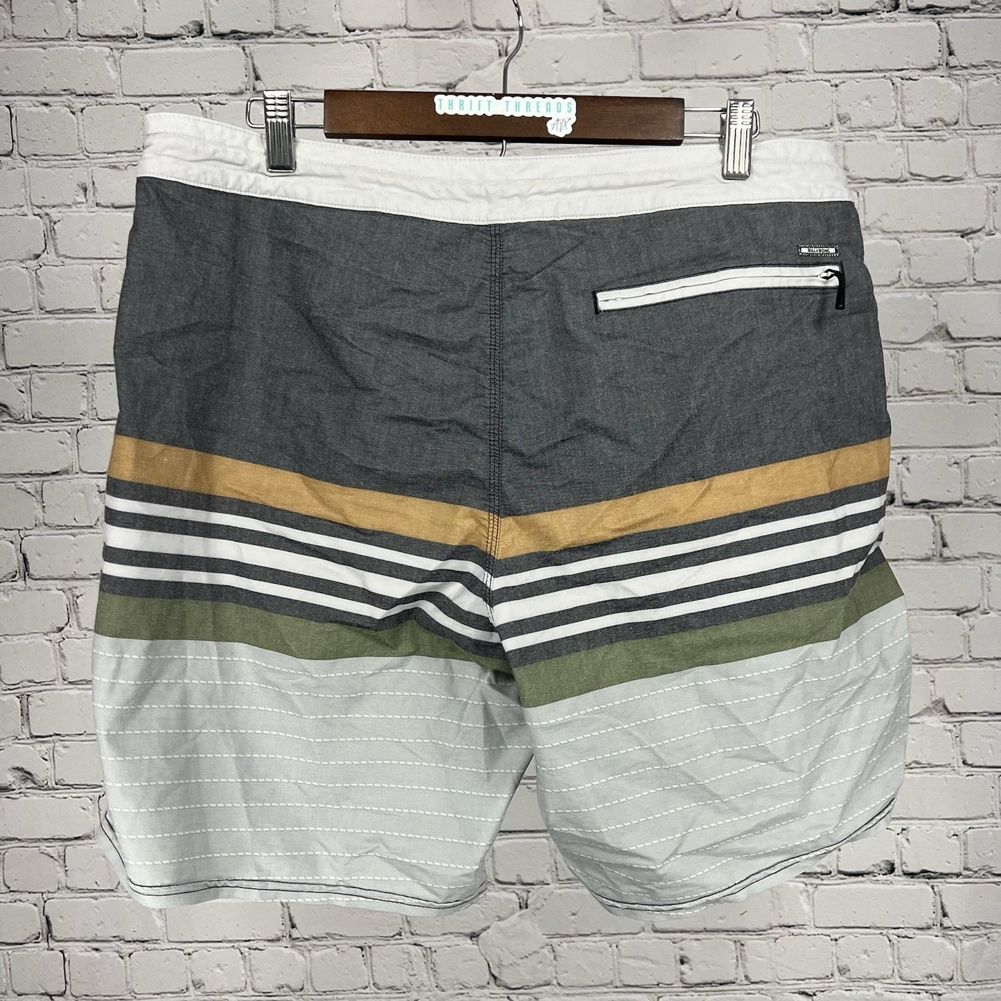 Billabong Grey Striped Boardshorts Swim Shorts Unlined Men’s 36 (36x9)