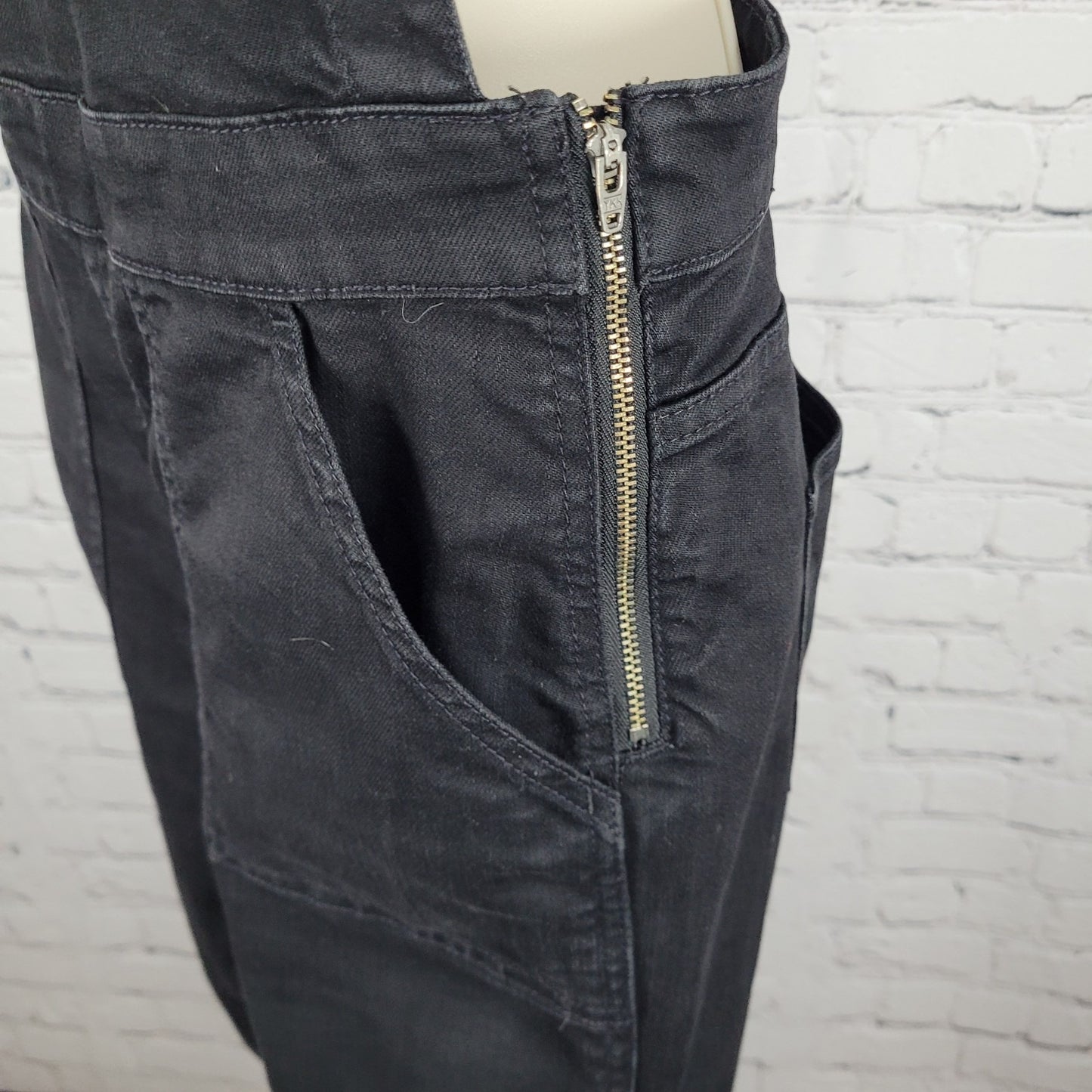 Madewell Black Denim Raw Hem Straight Leg Side Zip Jean Overalls Jumper Large L