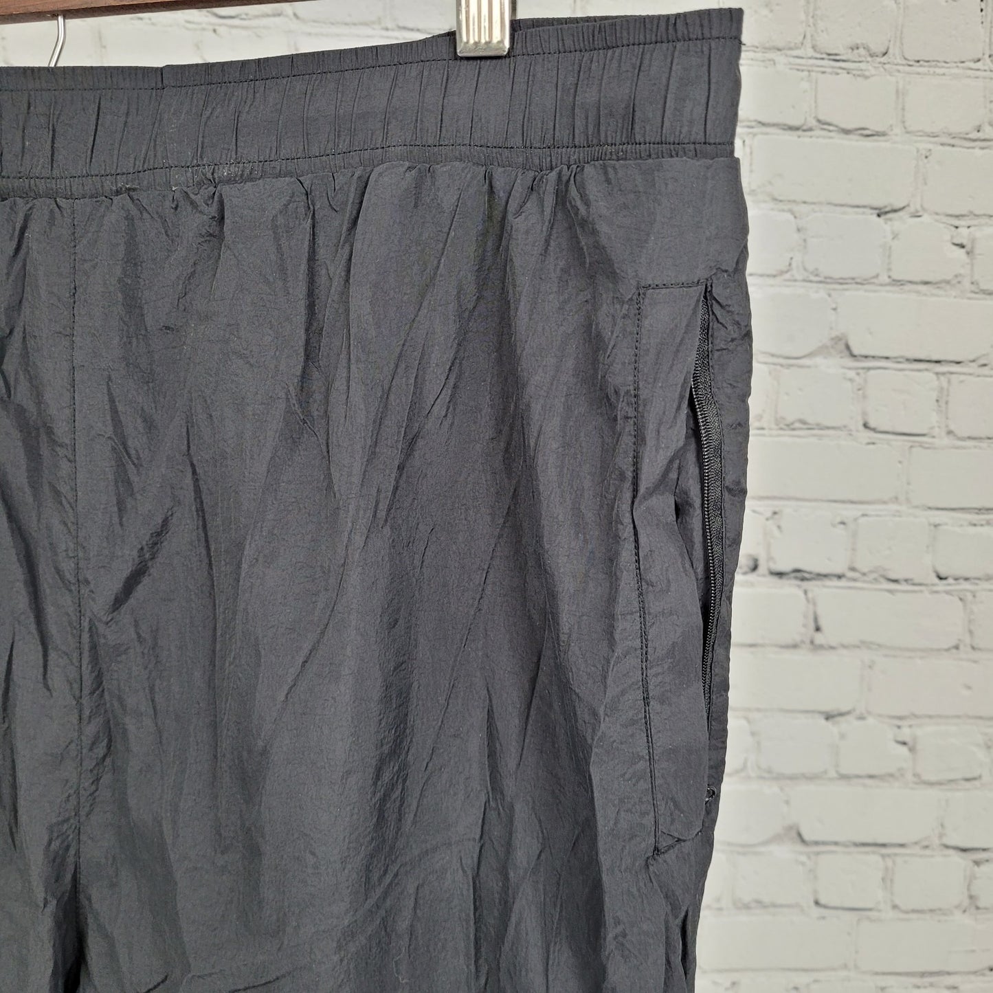 Prince Tito’s Vodka Black Nylon Drawstring Zip Pockets Jogger Pants XXL (38x29)