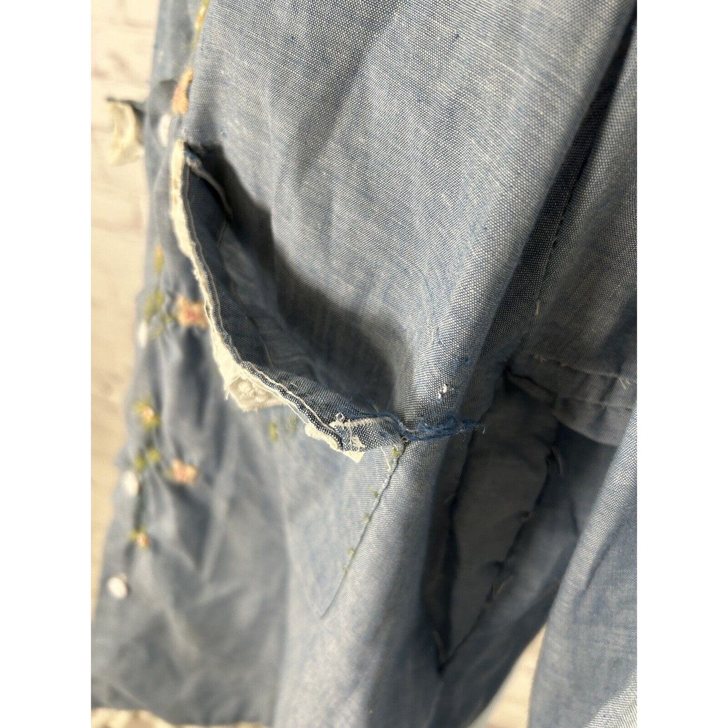 VTG JCPenney Big Mac Embroidered Chambray Lace Trim Button Up Shirt Women’s L