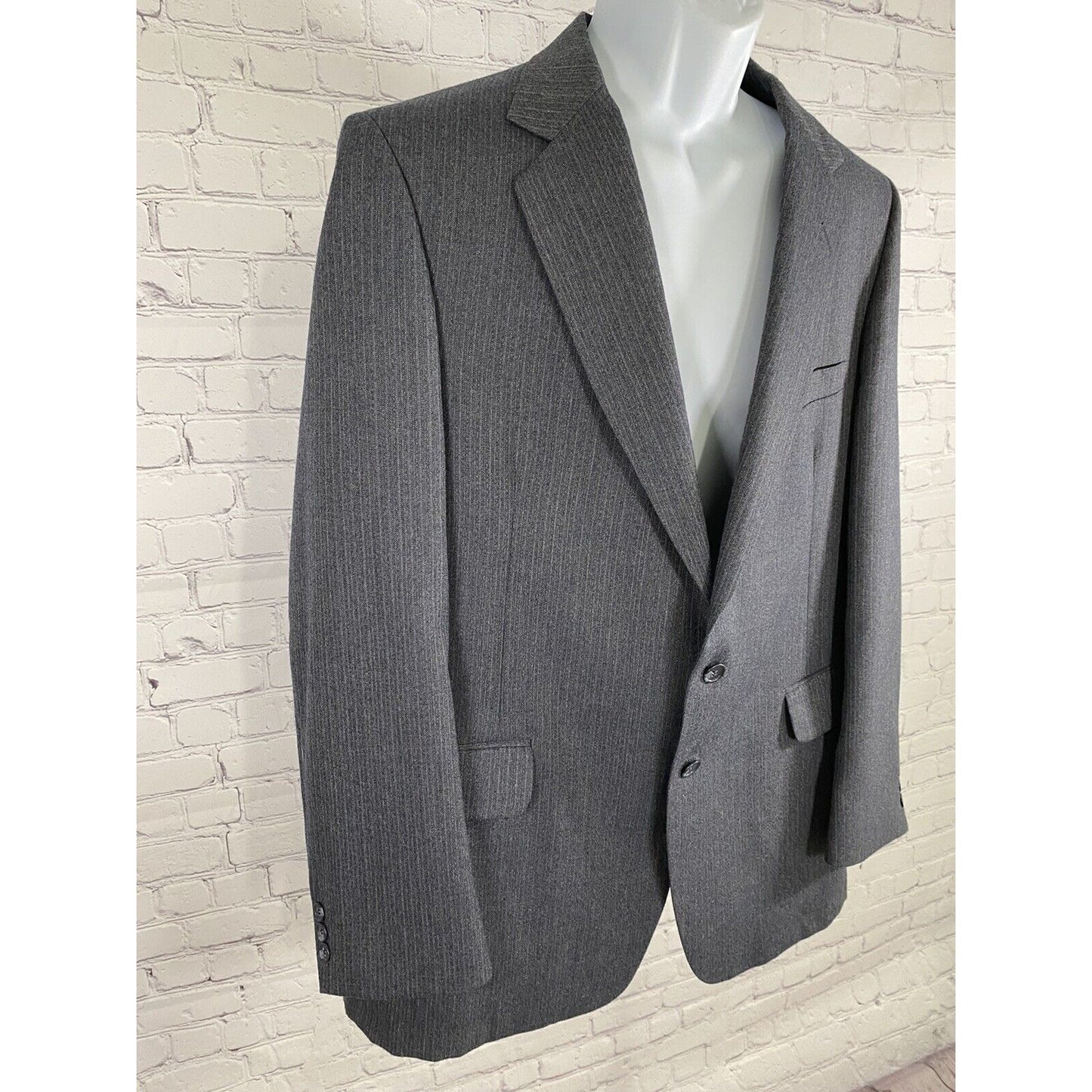 VTG American Craftsman Blue Gray Lightly Striped Two Button Blazer Jacket 44
