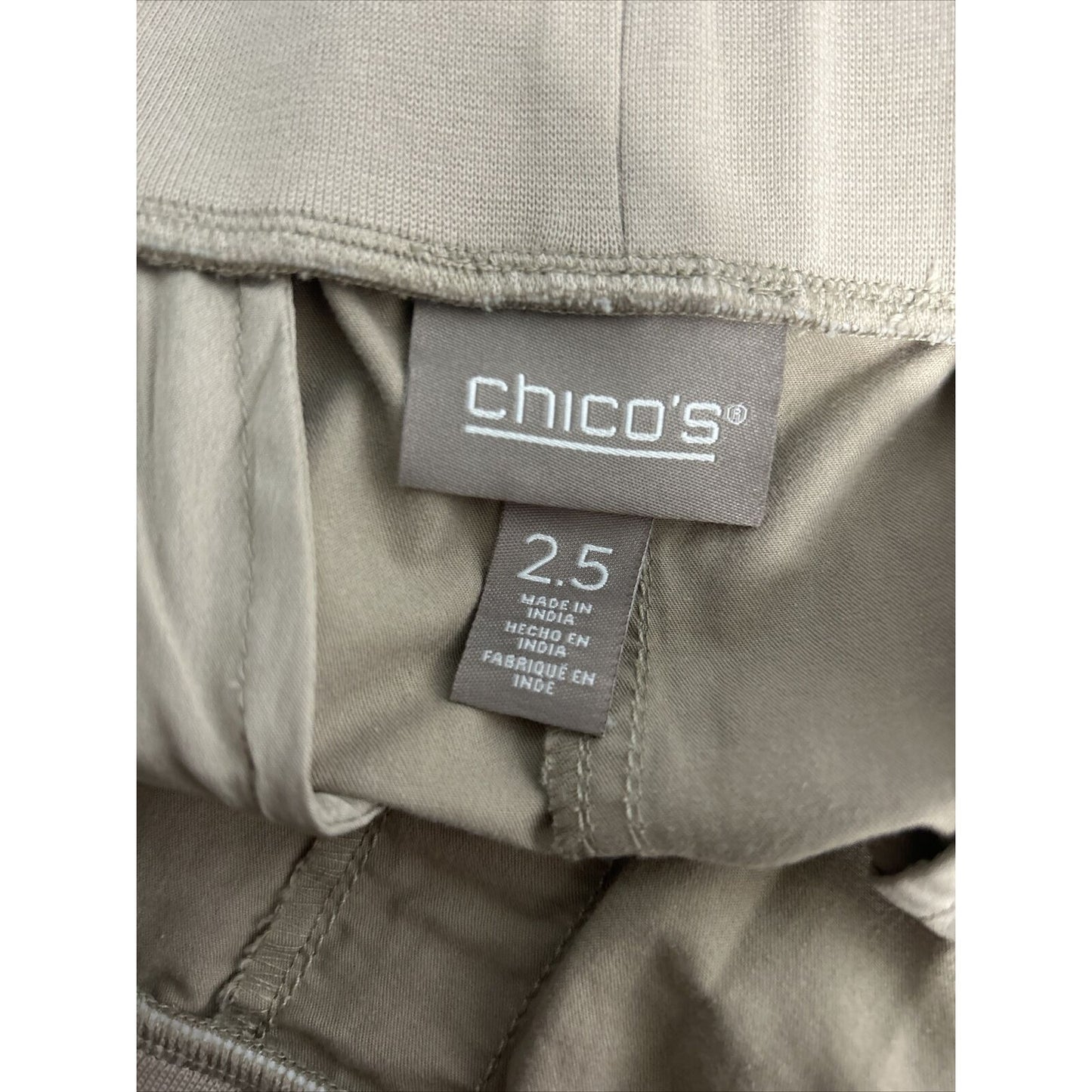 Chicos Tan Elastic Waist Pull On High Rise Roll Tab Pants Women’s M (34x26.5)