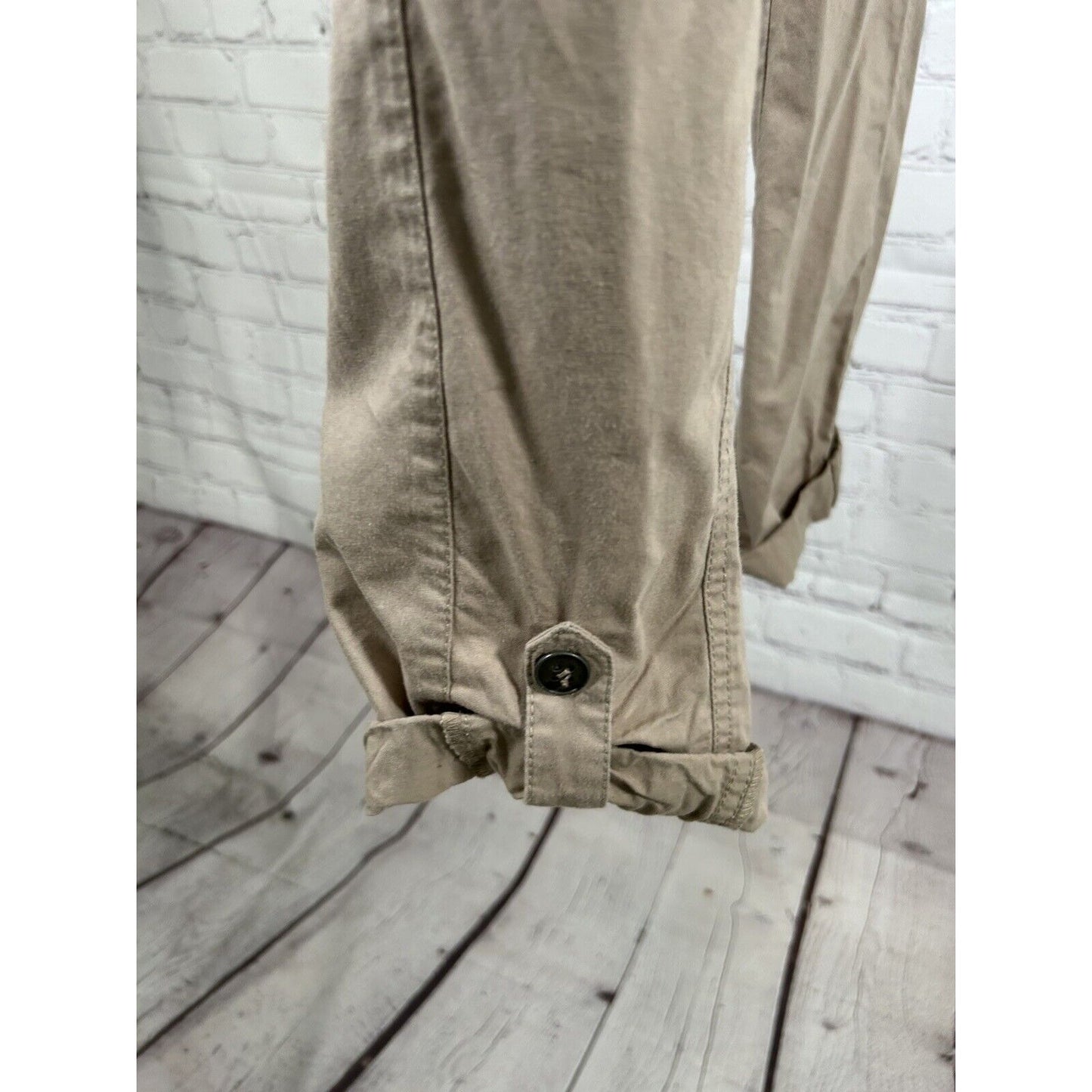 Chicos Tan Elastic Waist Pull On High Rise Roll Tab Pants Women’s M (34x26.5)
