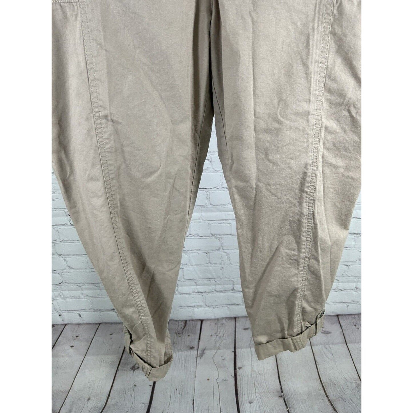 Chicos Tan Elastic Waist Pull On High Rise Roll Tab Pants Women’s M (34x26.5)
