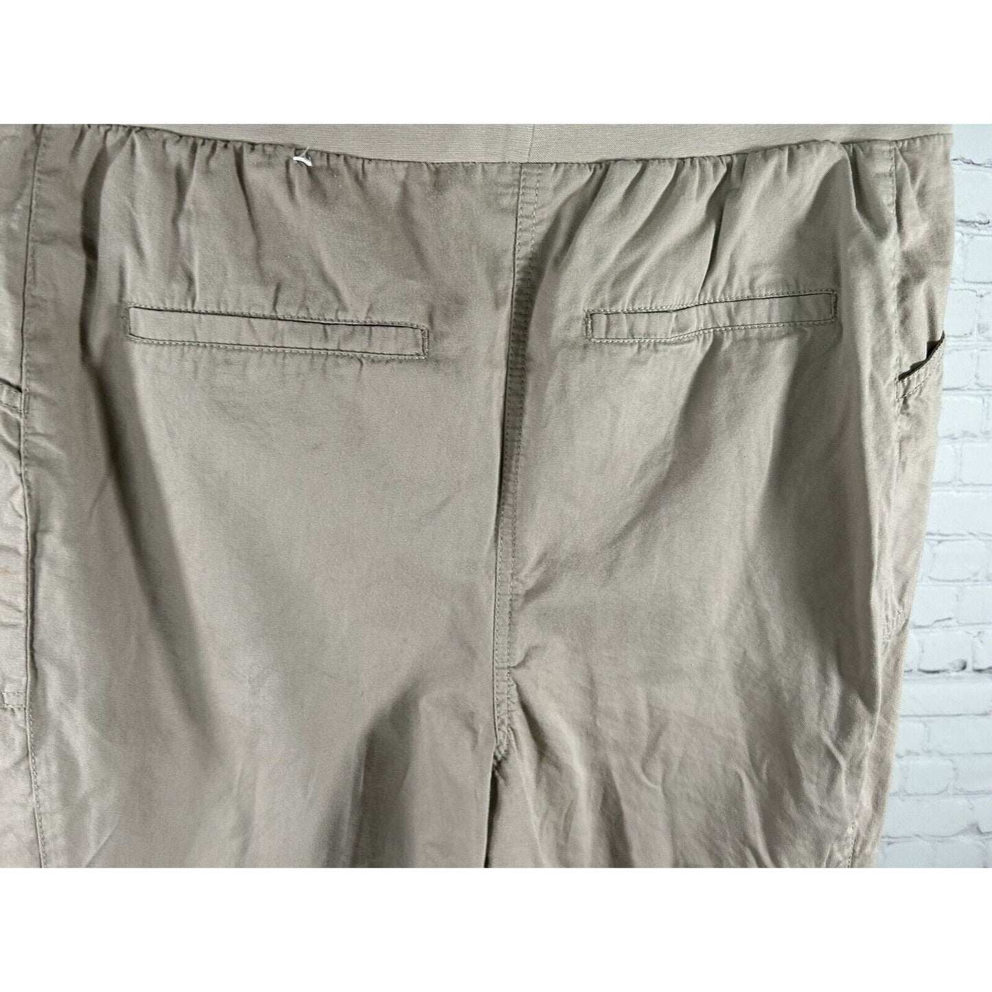 Chicos Tan Elastic Waist Pull On High Rise Roll Tab Pants Women’s M (34x26.5)