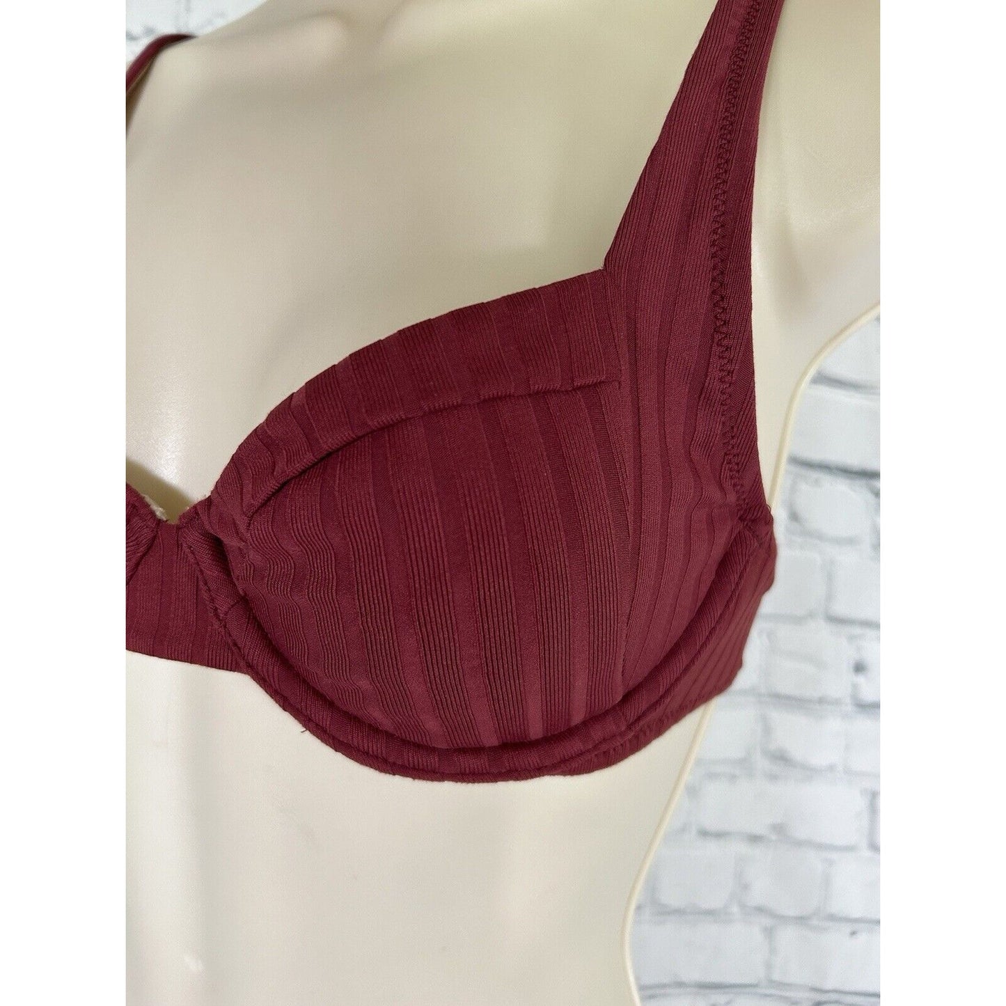 Shade & Shore Burgundy Textured Lightly Lined Underwire Bathing Suit Top 34B
