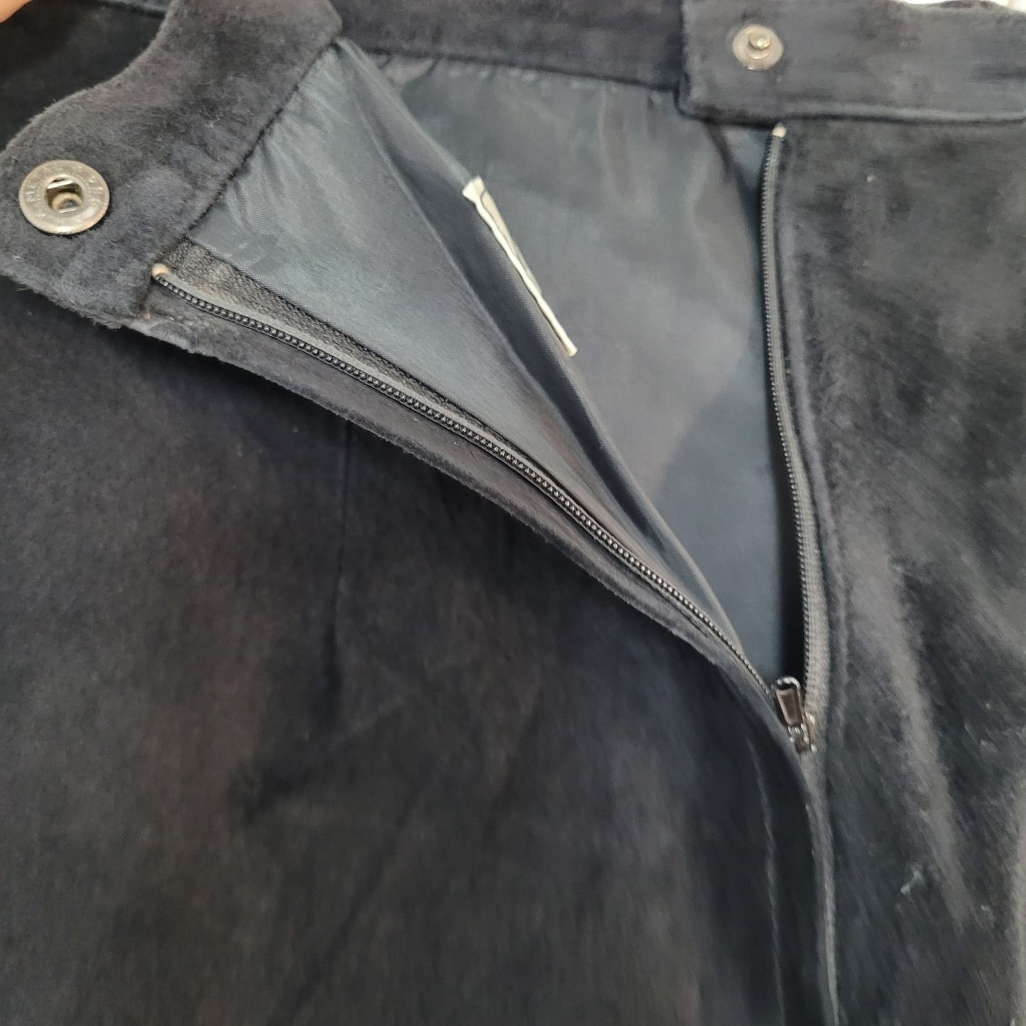 VTG BB Dakota Black Genuine Suede Leather Back Slit Skirt Size 5/6 (25x21.5)
