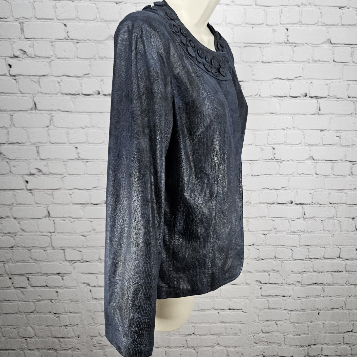 Chico's Blue Faux Snake Print Texture Snap Embellished Lightweight Jacket 0 US 4