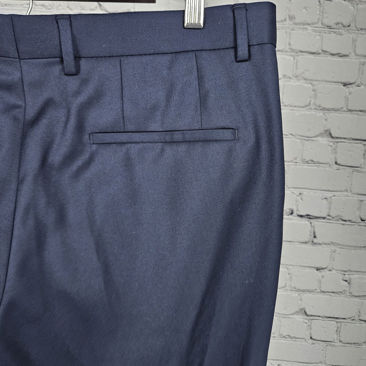 Boss Navy 100% Wool Flat Front Straight Leg Slash Pocket Dress Pants 34R (34x29)