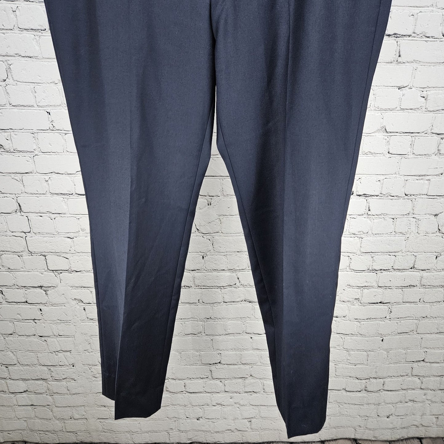 Boss Navy 100% Wool Flat Front Straight Leg Slash Pocket Dress Pants 34R (34x29)