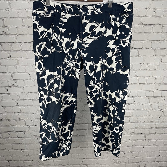 Lafayette 148 Blue White Floral Lightweight Crop Capri Pants Size 16 (38x23.5)