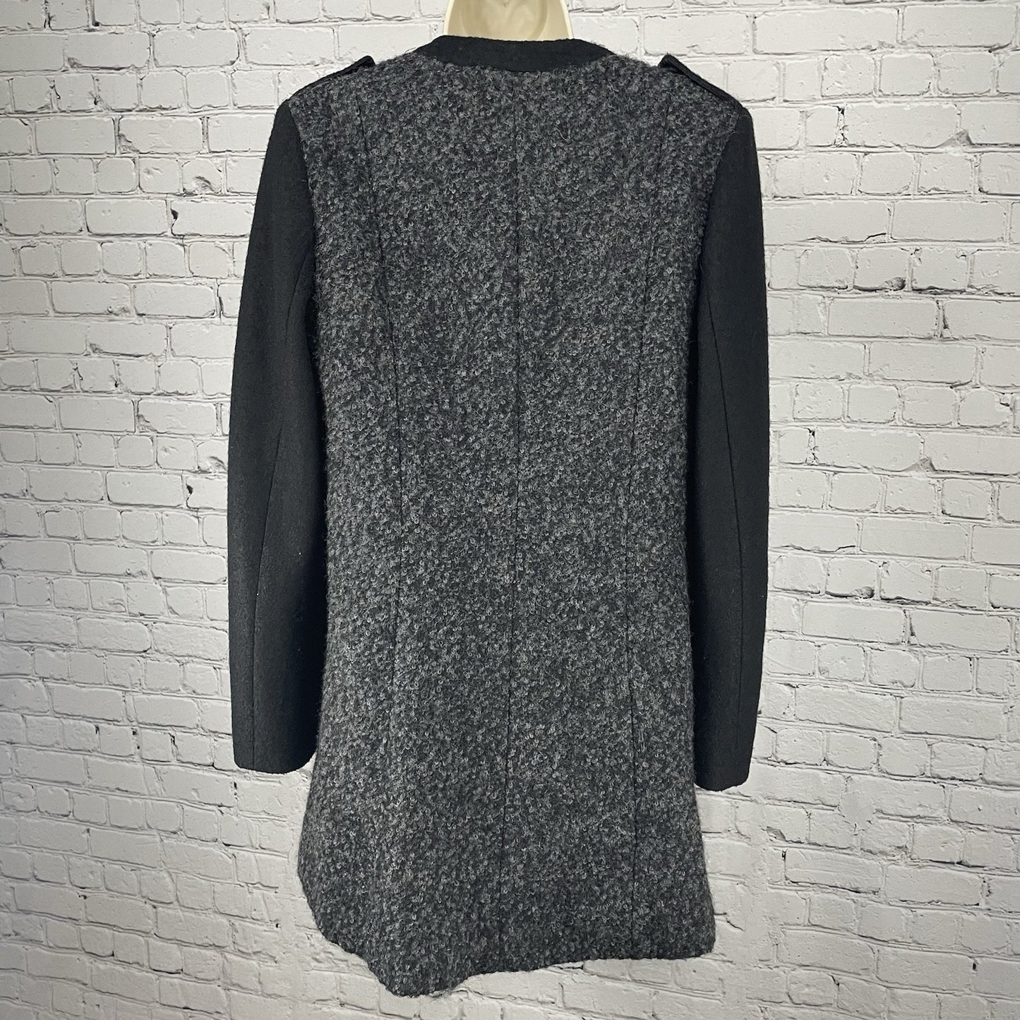 Tahari Black Grey Wool Blend Zipped Snap Overcoat Pockets Lined Size Small S