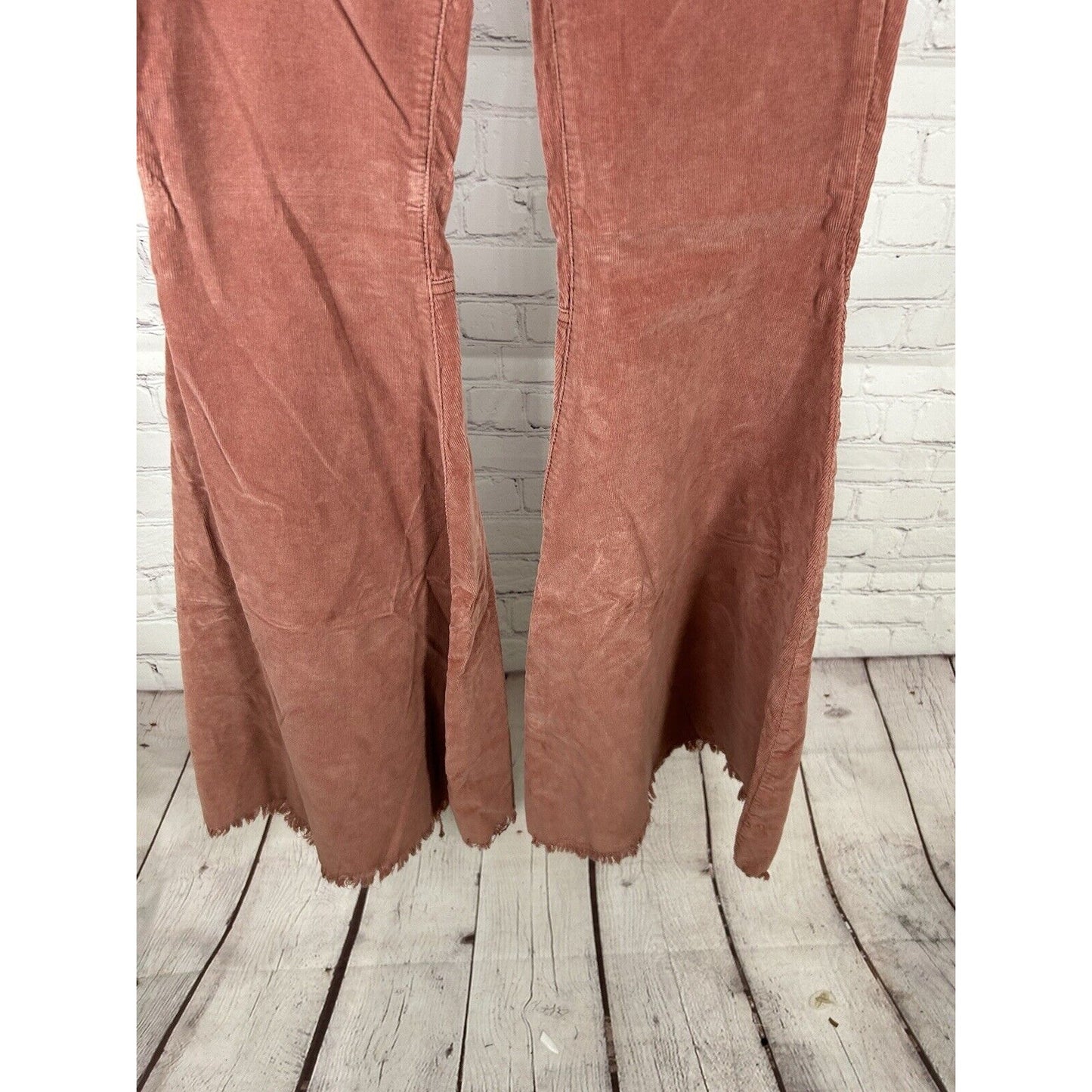 Free People Corduroy Dark Pink Bell Bottoms Raw Hem Flare Boho 26 (26 x 33)