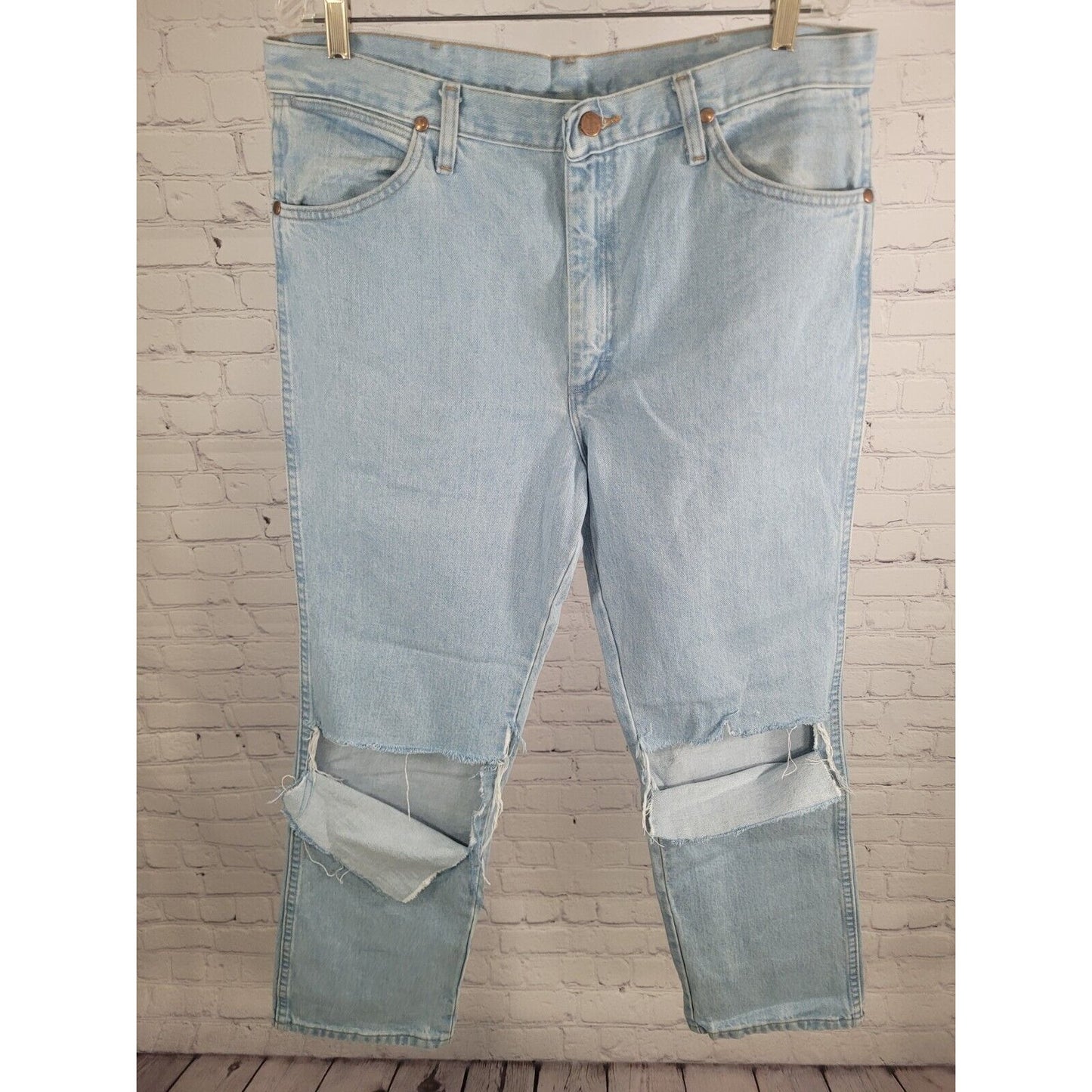 Wrangler Light Wash Ripped Straight Leg Nicaragua Baggy Jeans 936 GBH (36x30)