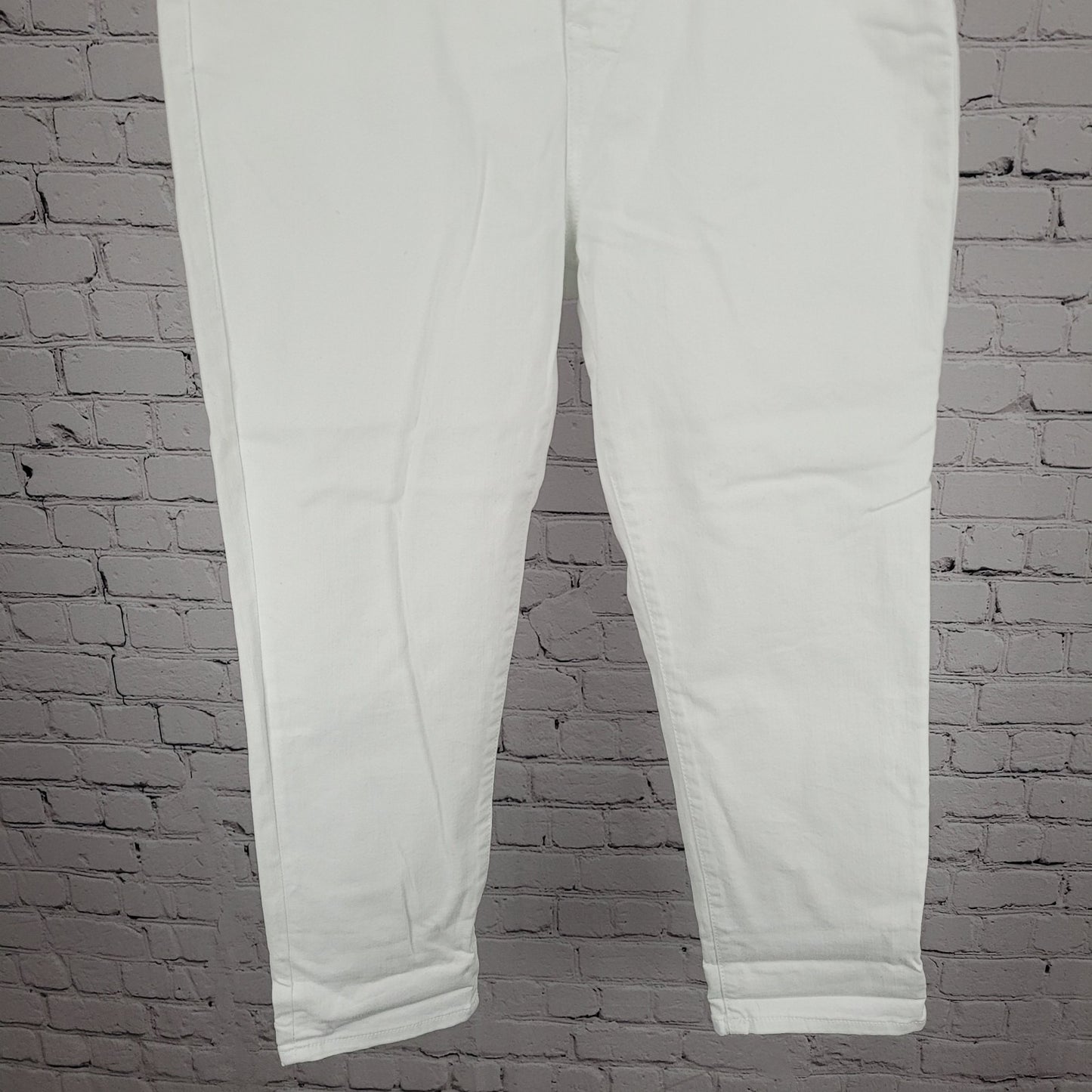 True Religion White Halle Mid Rise Capri Stretch Tapered Jeans 33 (33x25)