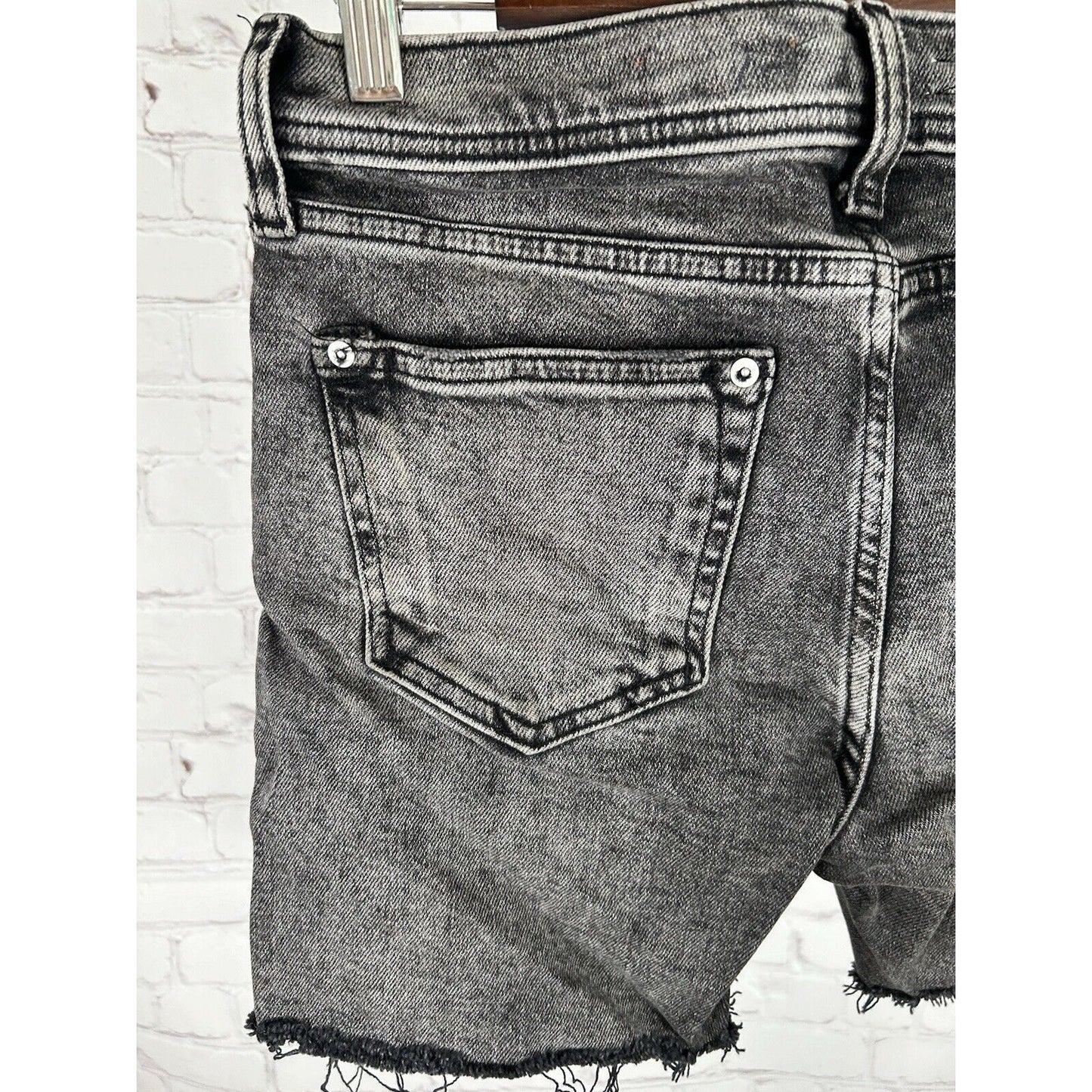 Pilcro Anthropologie Distressed Slim Boyfriend Cutoff Shorts Women’s 26 (30x5.5)