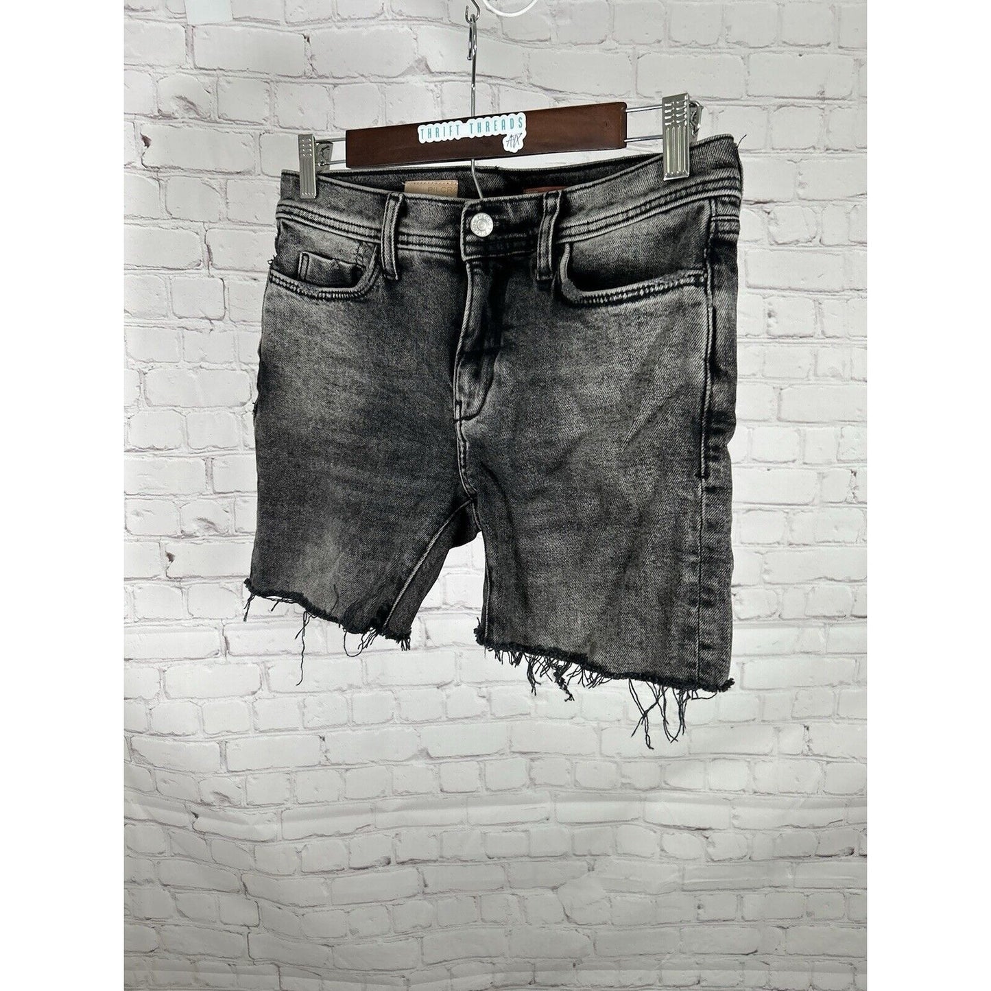 Pilcro Anthropologie Distressed Slim Boyfriend Cutoff Shorts Women’s 26 (30x5.5)
