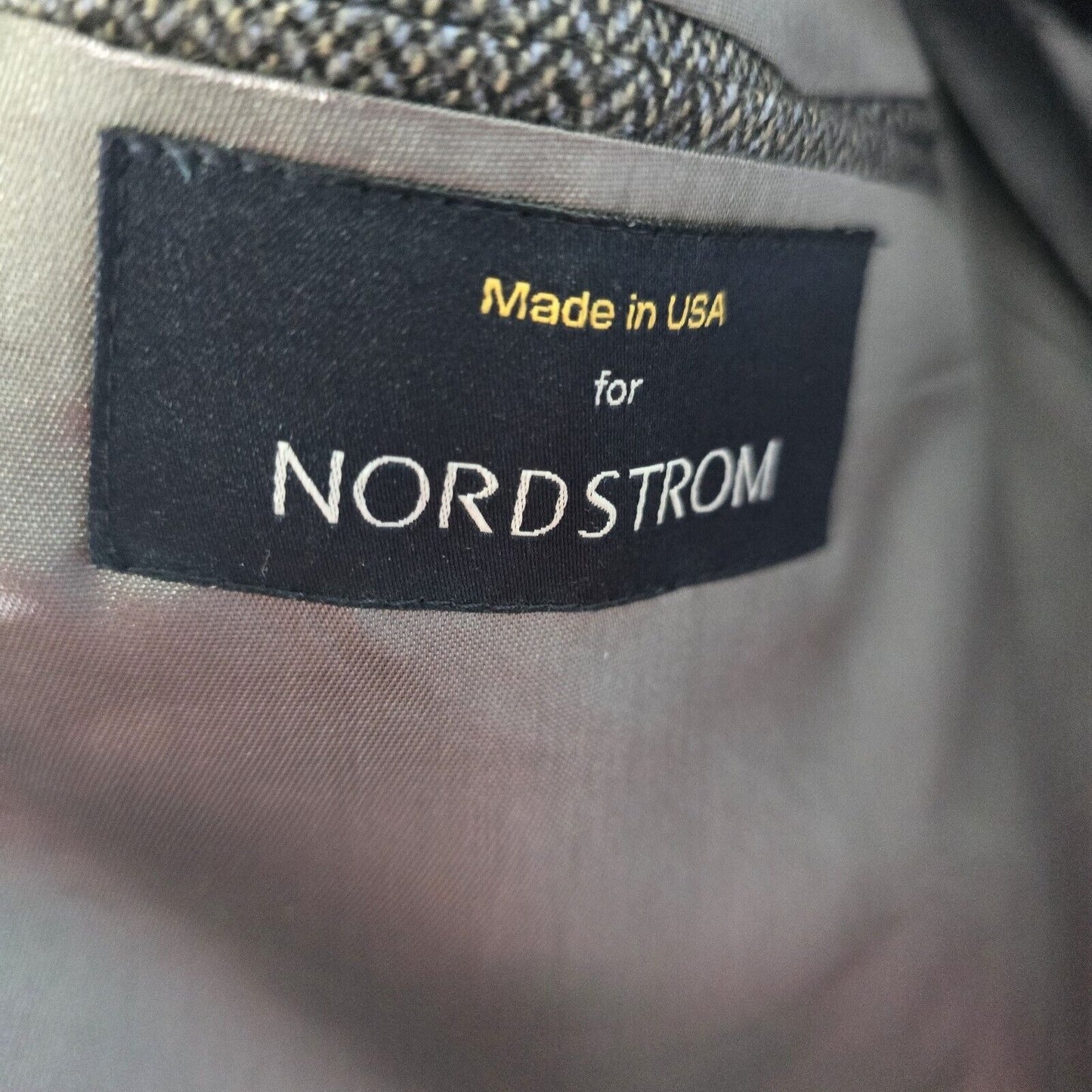 VTG Hart Schaffner Marx Herringbone Gray 2 Button Silk Blend Sport Coat  Sz 40R