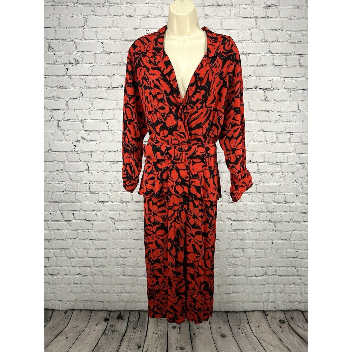 VTG Moza USA Red Black V Neck Belted Pegged Long Sleeve Dress 13/14