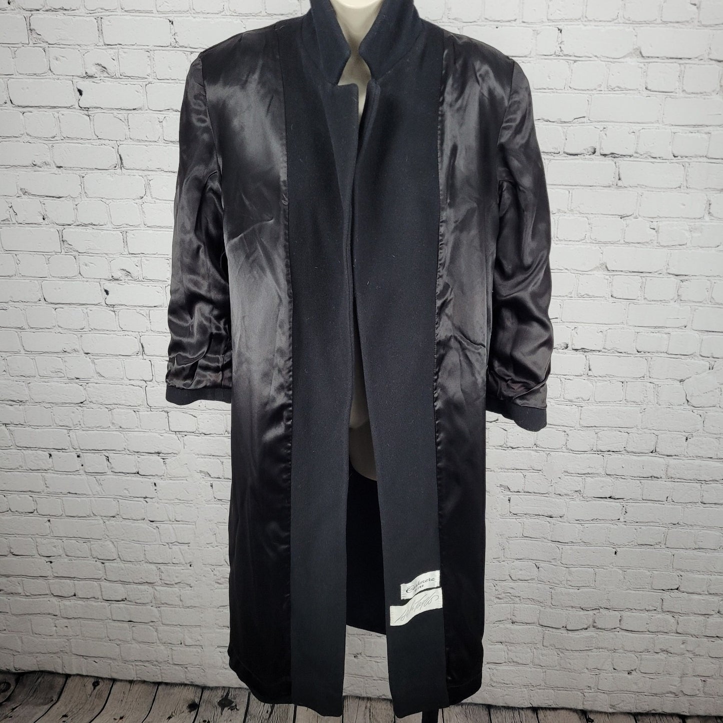 LORD & TAYLOR Black Cashmere Blend Belted Coat USA Made Size SP Small Petite
