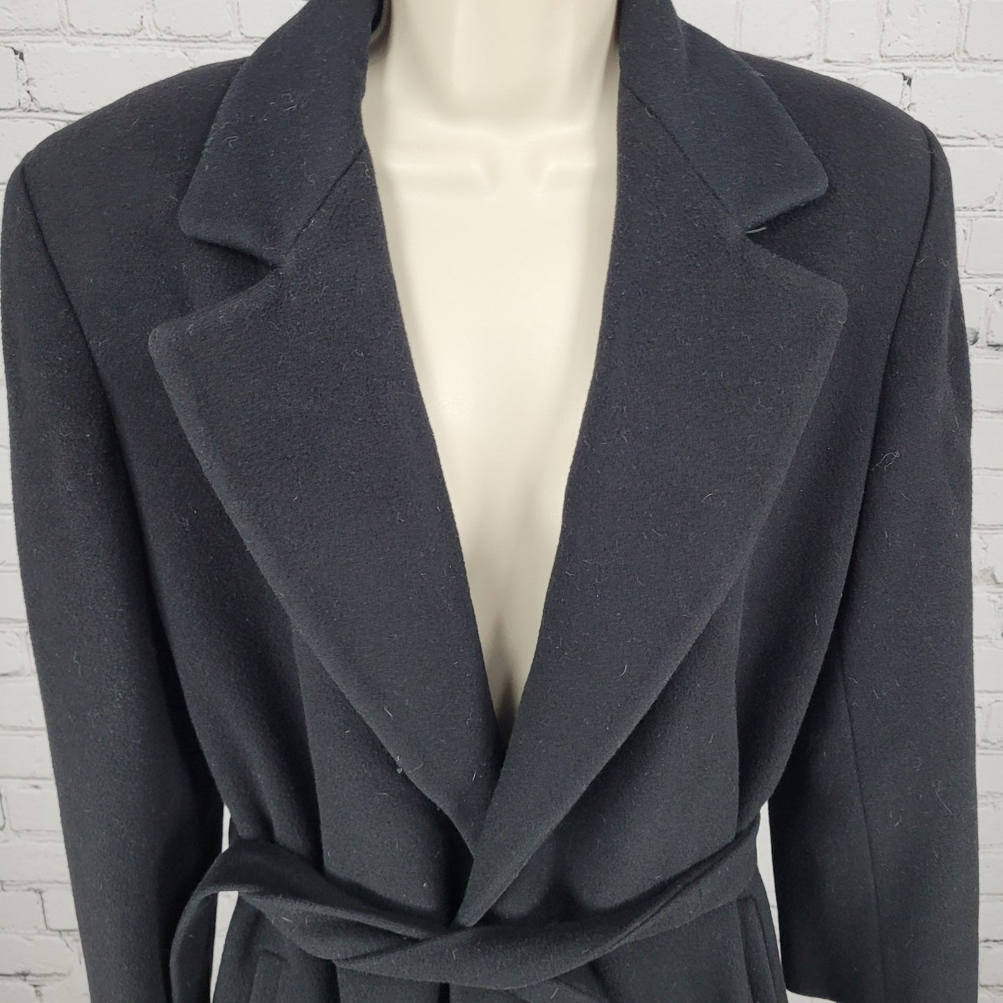 LORD & TAYLOR Black Cashmere Blend Belted Coat USA Made Size SP Small Petite