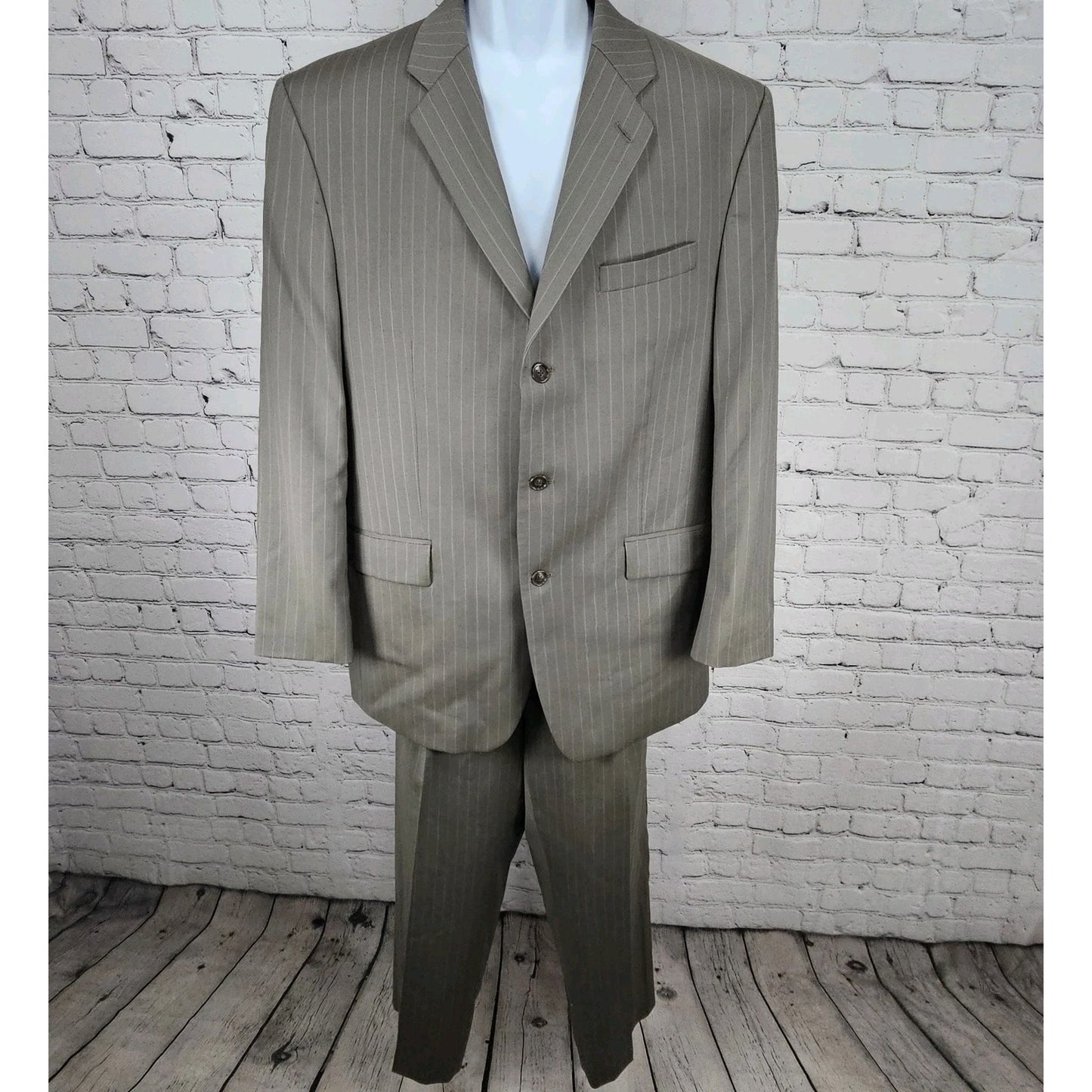 Calvin Klein Grey 100% Wool Striped Full Pant Suit 2 Piece Set 42R (33x27.5)