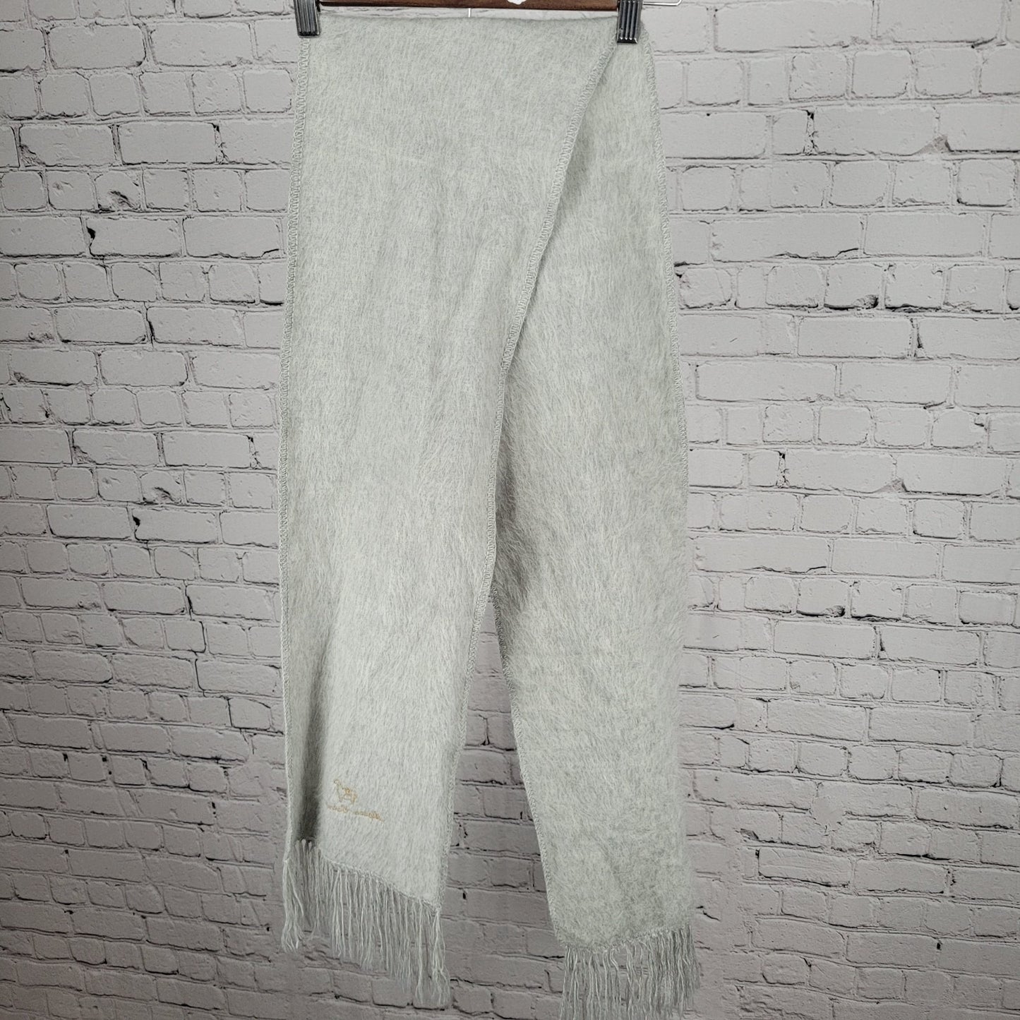 Alpaca Camargo Grey Soft Fuzzy Cozy Woven Tassle Fringe Scarf 68x9