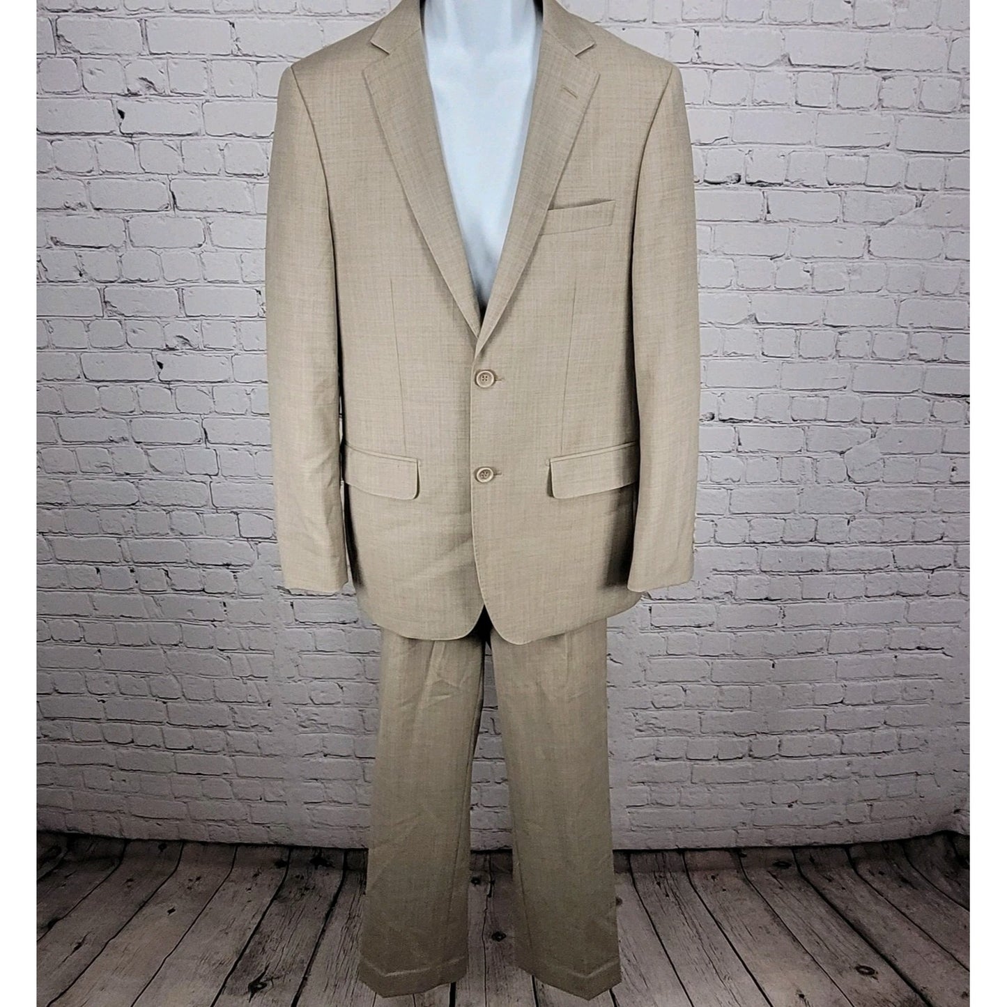 Mantoni Beige 100% Wool Super Fine Wrinkle Resistant Full Suit Set 38 (34x30)
